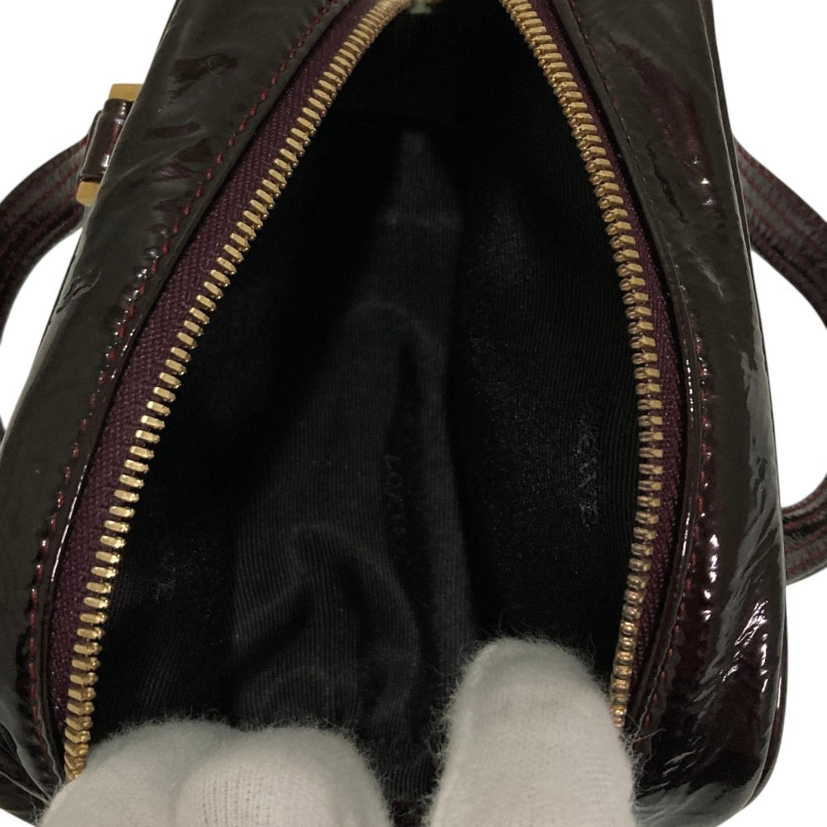Loewe Burgundy Patent Leather Handbag (Pre-Owned)