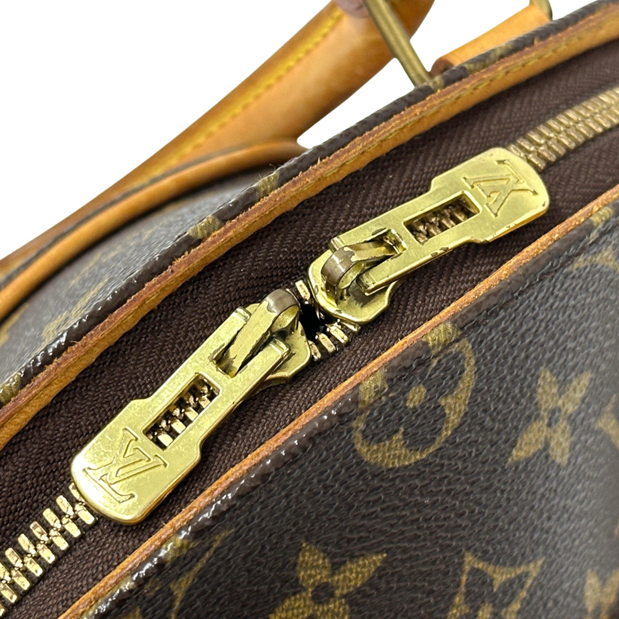 Louis Vuitton Brown Monogram Monogram Handbag (Pre-Owned)