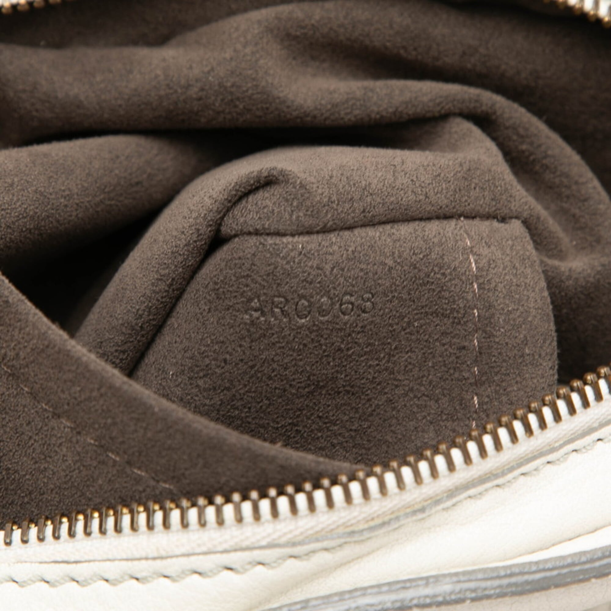 Louis Vuitton Blanc White Leather Shoulder Bag (Pre-Owned)