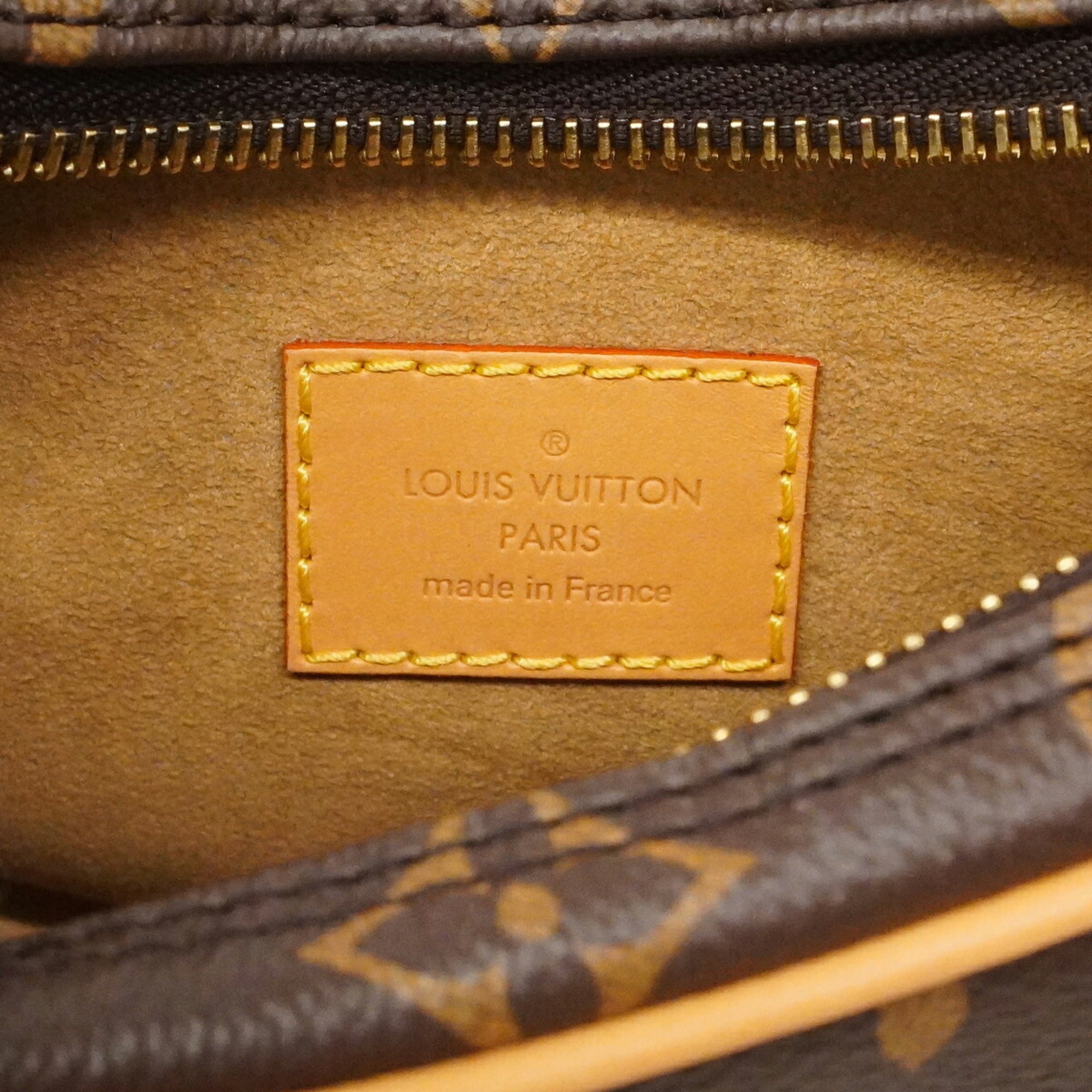 Louis Vuitton Brown Handbag (Pre-Owned)