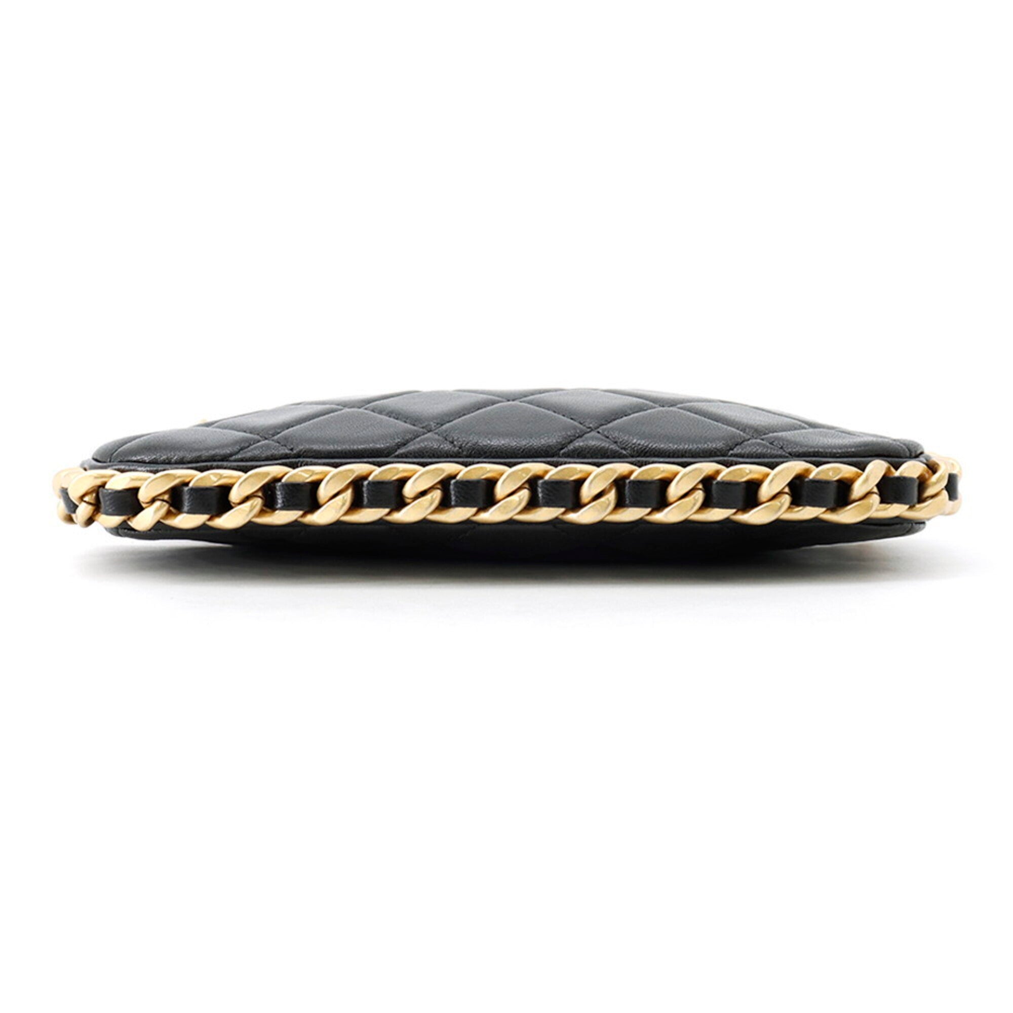 Chanel Black Leather Shoulder Bag (Pre-Owned)