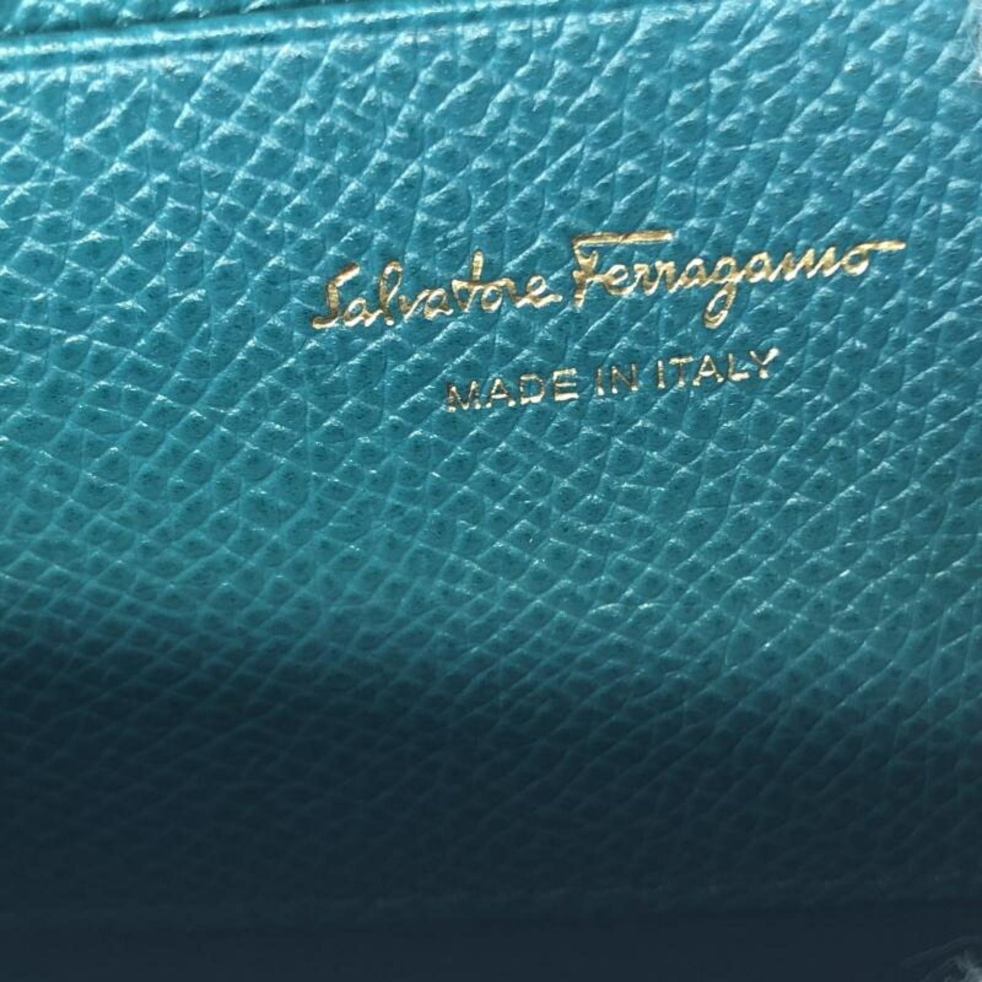 Salvatore Ferragamo Gancini Blue Turquoise Shoulder Bag (Pre-Owned)