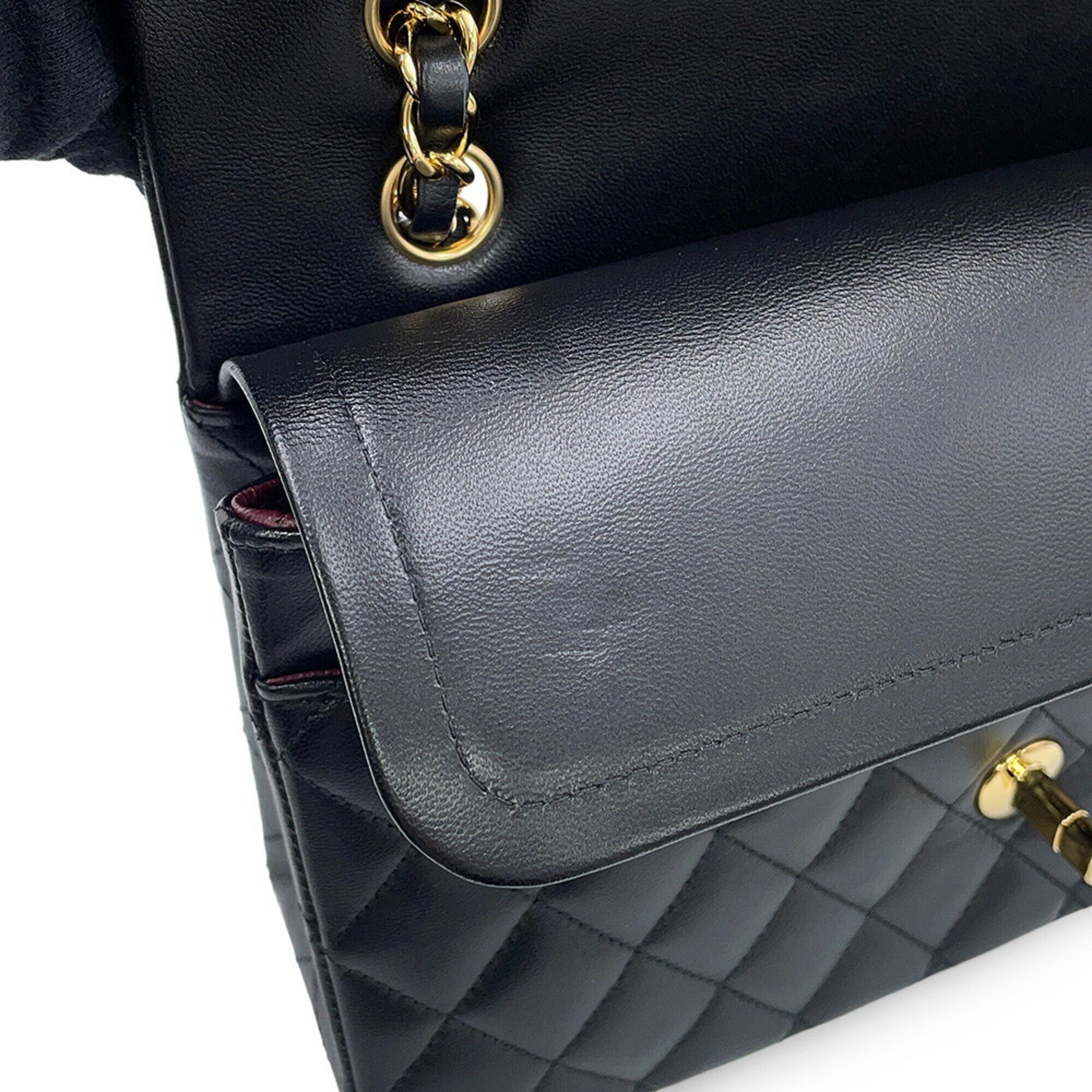 Chanel Black Leather Handbag Shoulder Bag (Pre-Owned)
