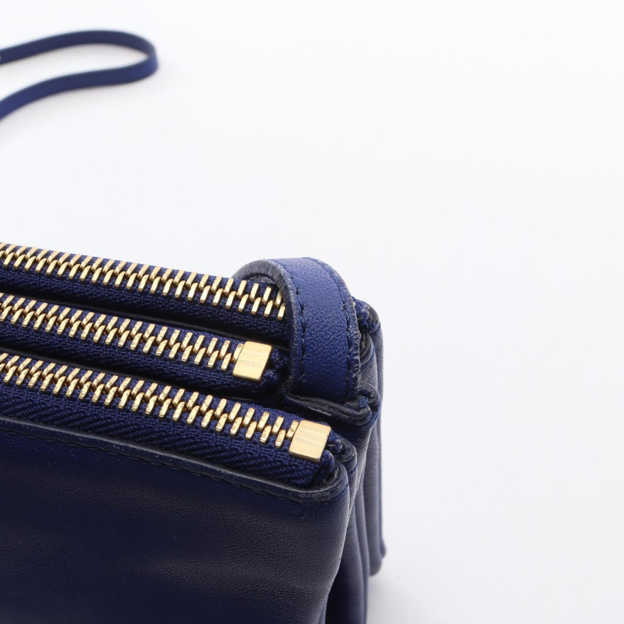 Celine Blue Leather Shoulder Bag (Pre-Owned)