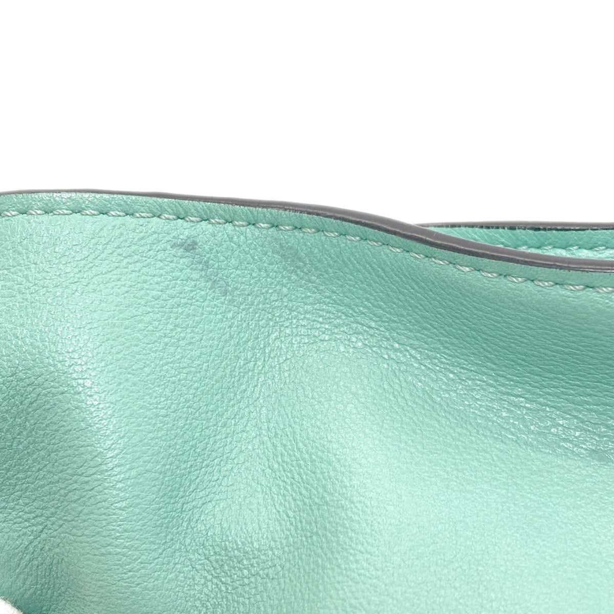 Loewe Green Leather Shoulder Bag (Pre-Owned)