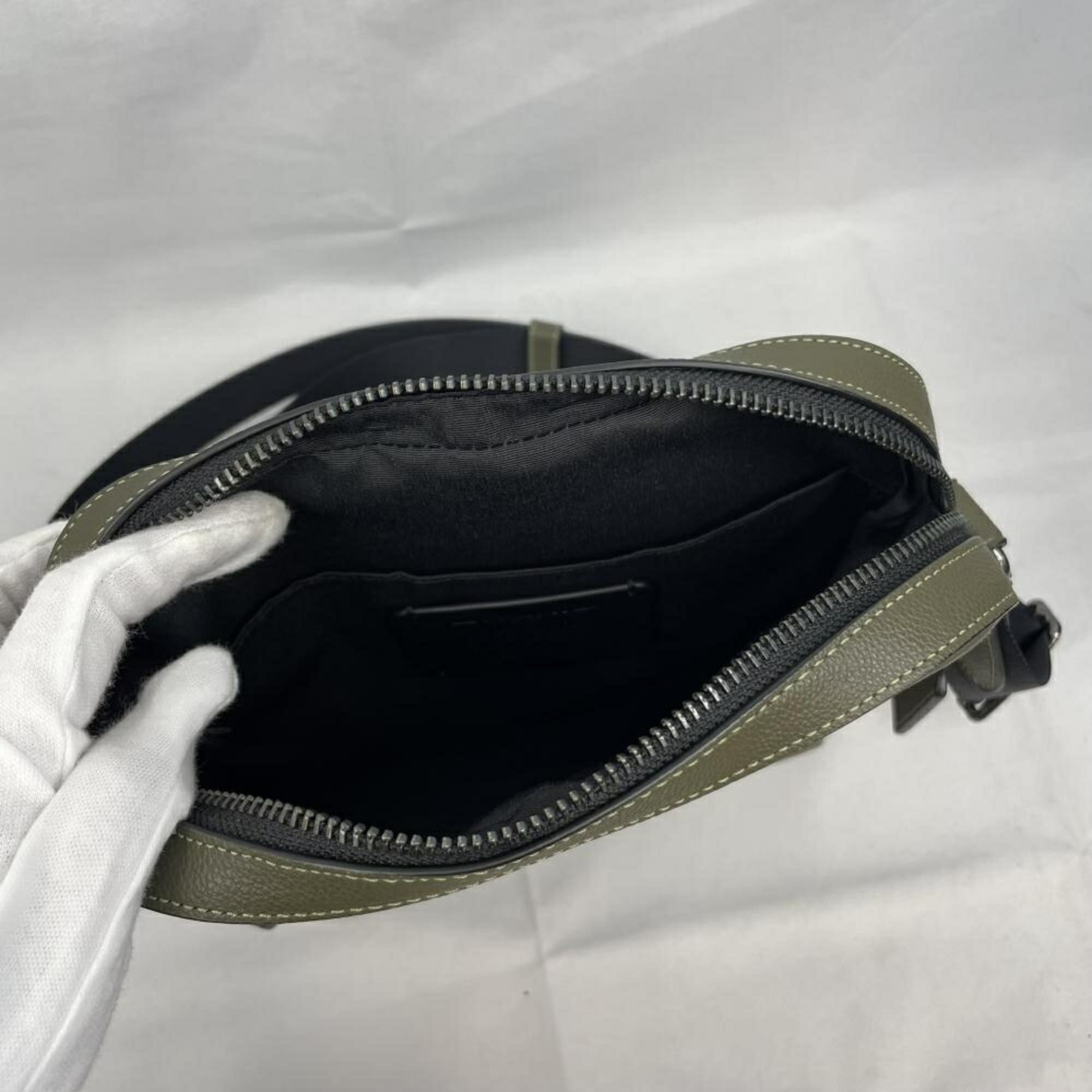 Coach Brown Shoulder Bag (Pre-Owned)