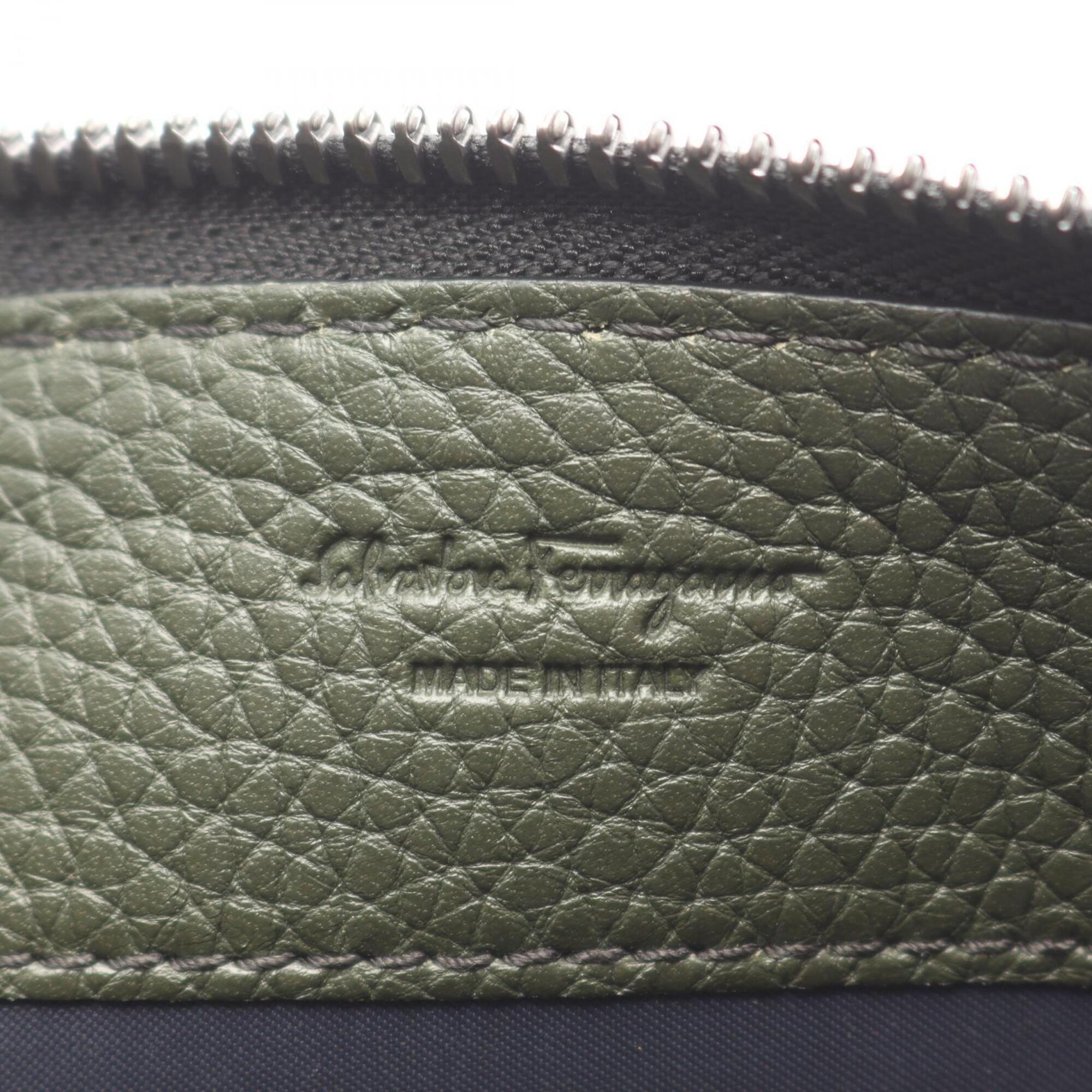 Salvatore Ferragamo Green Leather Clutch Bag (Pre-Owned)