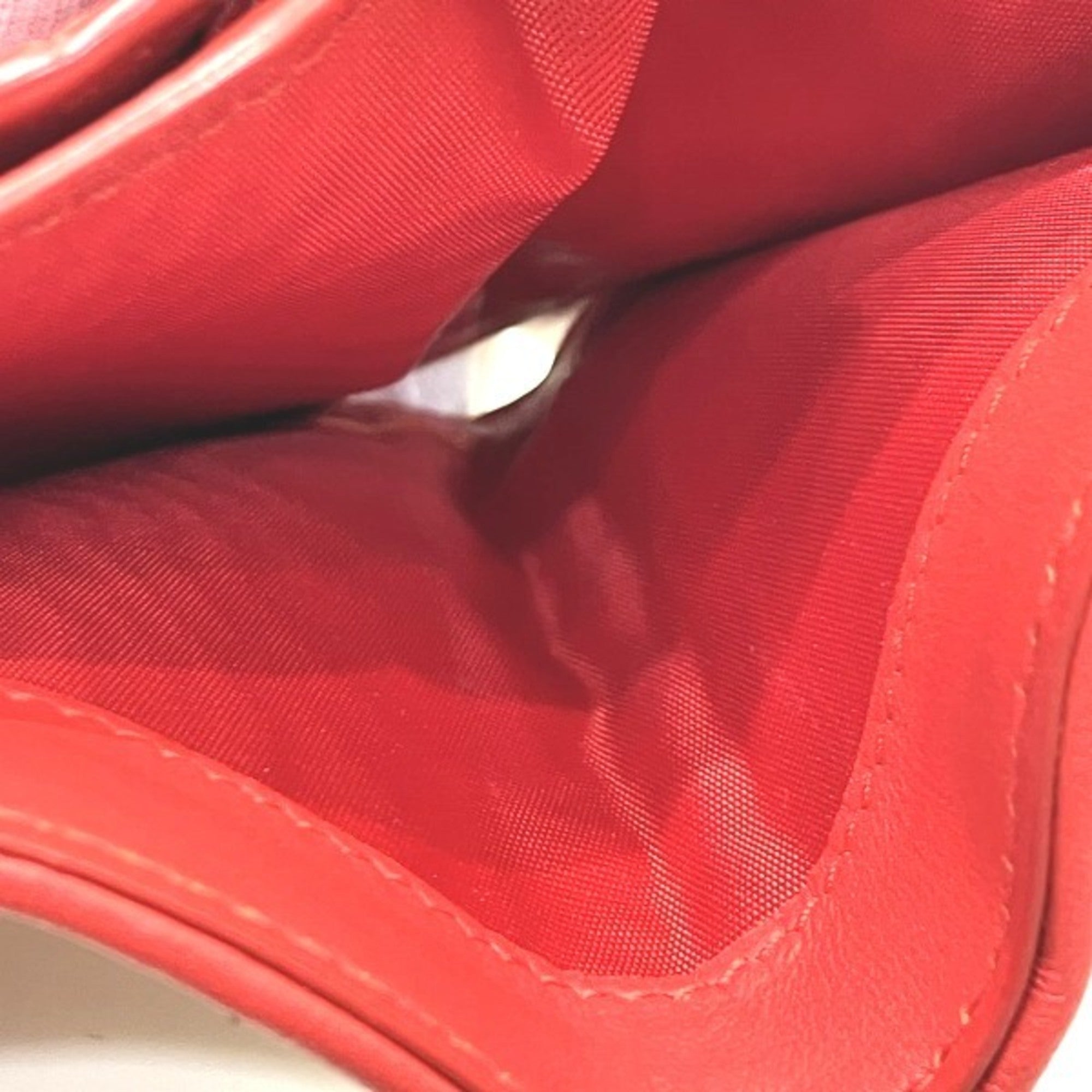 Christian Dior Red Color Leather Wallet (Bi-Fold) (Pre-Owned)