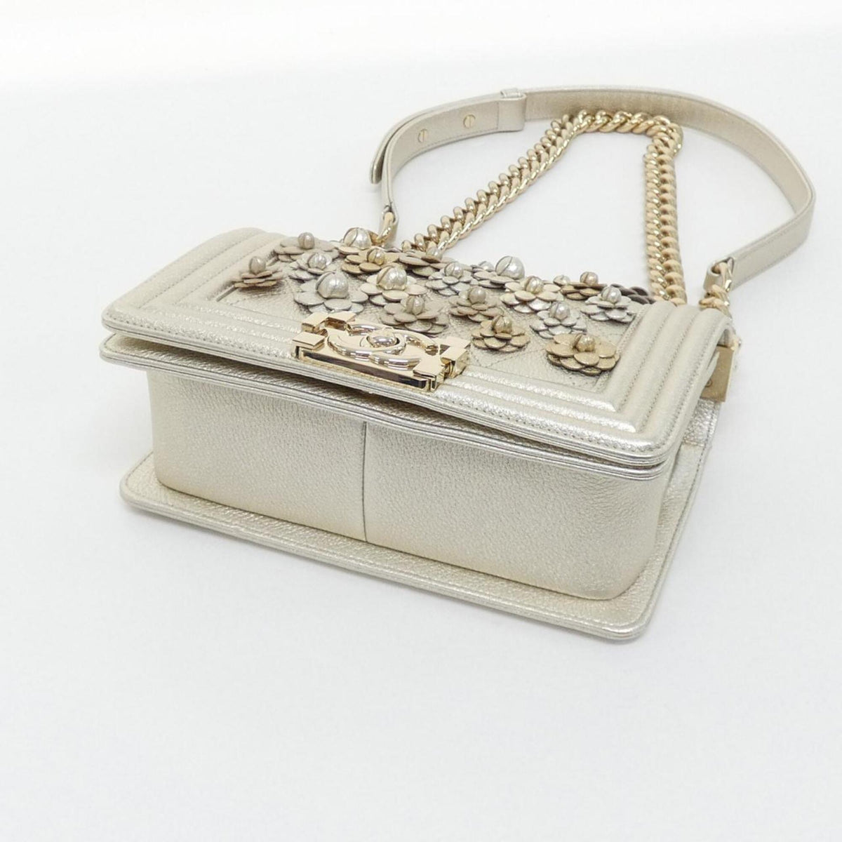 Chanel Gold Shoulder Bag (Pre-Owned)