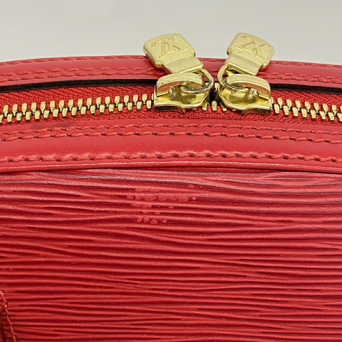 Louis Vuitton Castilian Red Handbag (Pre-Owned)