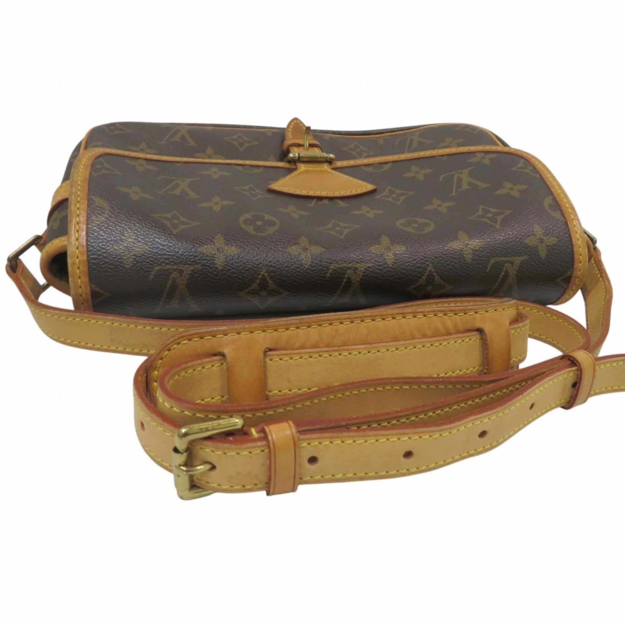 Louis Vuitton Brown Monogram Monogram Shoulder Bag (Pre-Owned)