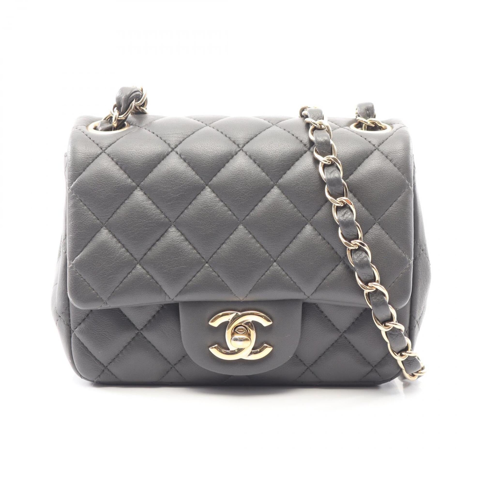 Chanel Gray Leather Handbag Shoulder Bag (Pre-Owned)