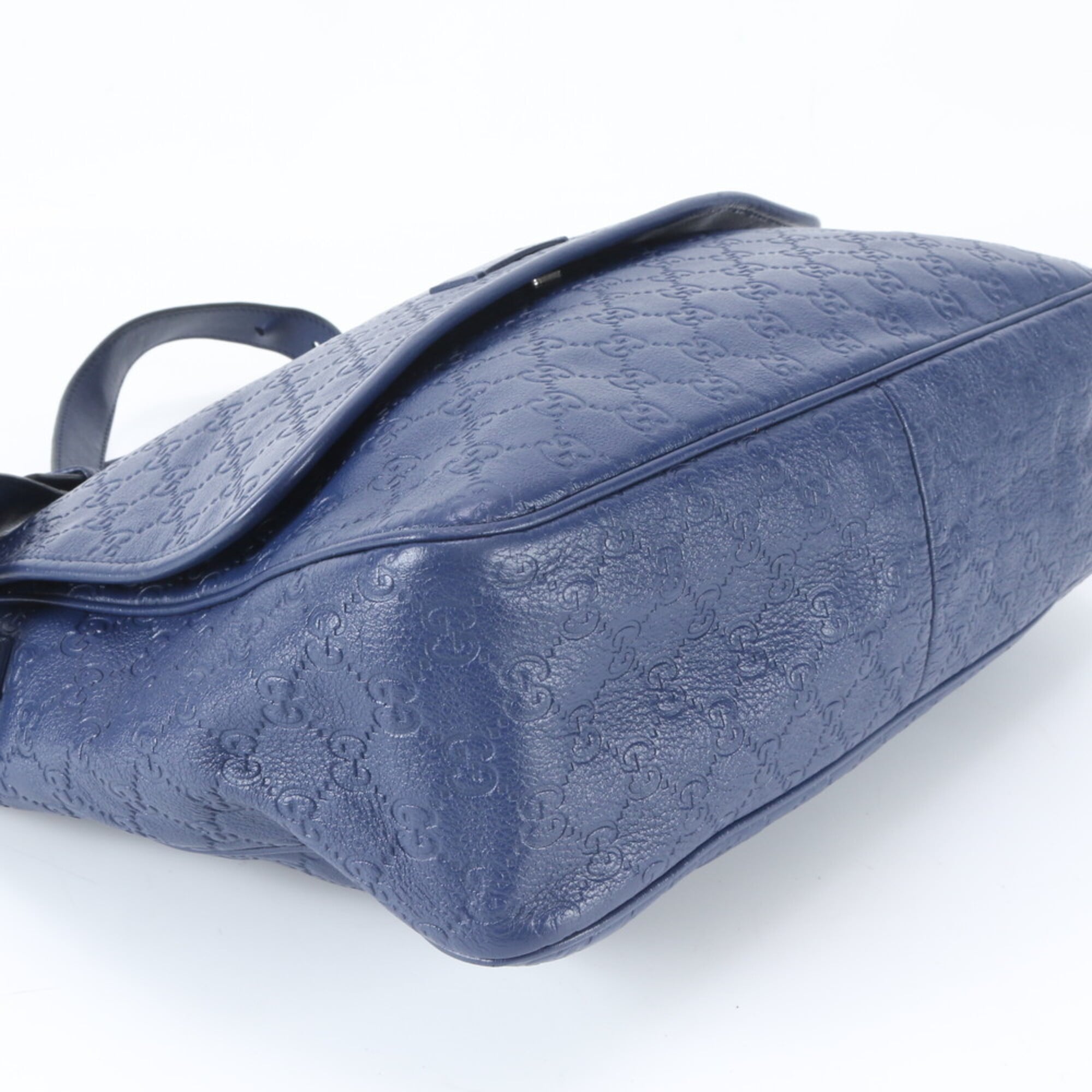 Gucci Guccissima Blue Leather Shoulder Bag (Pre-Owned)