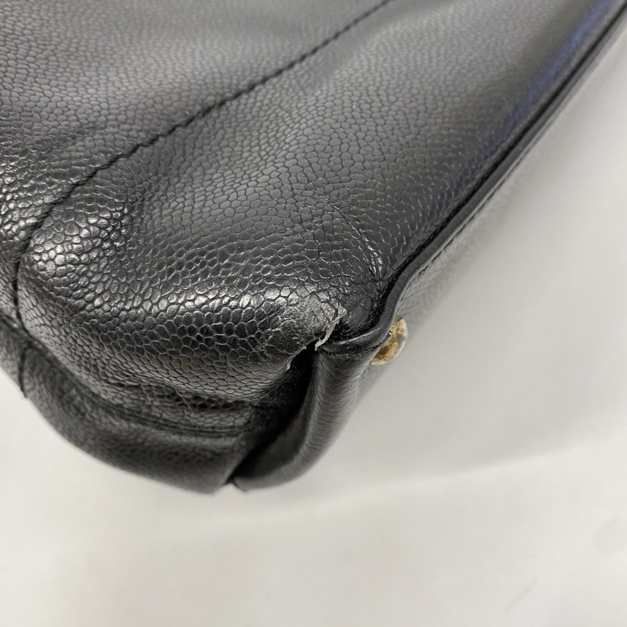 Chanel Black Grained Calfskin Tote Bag (Pre-Owned)