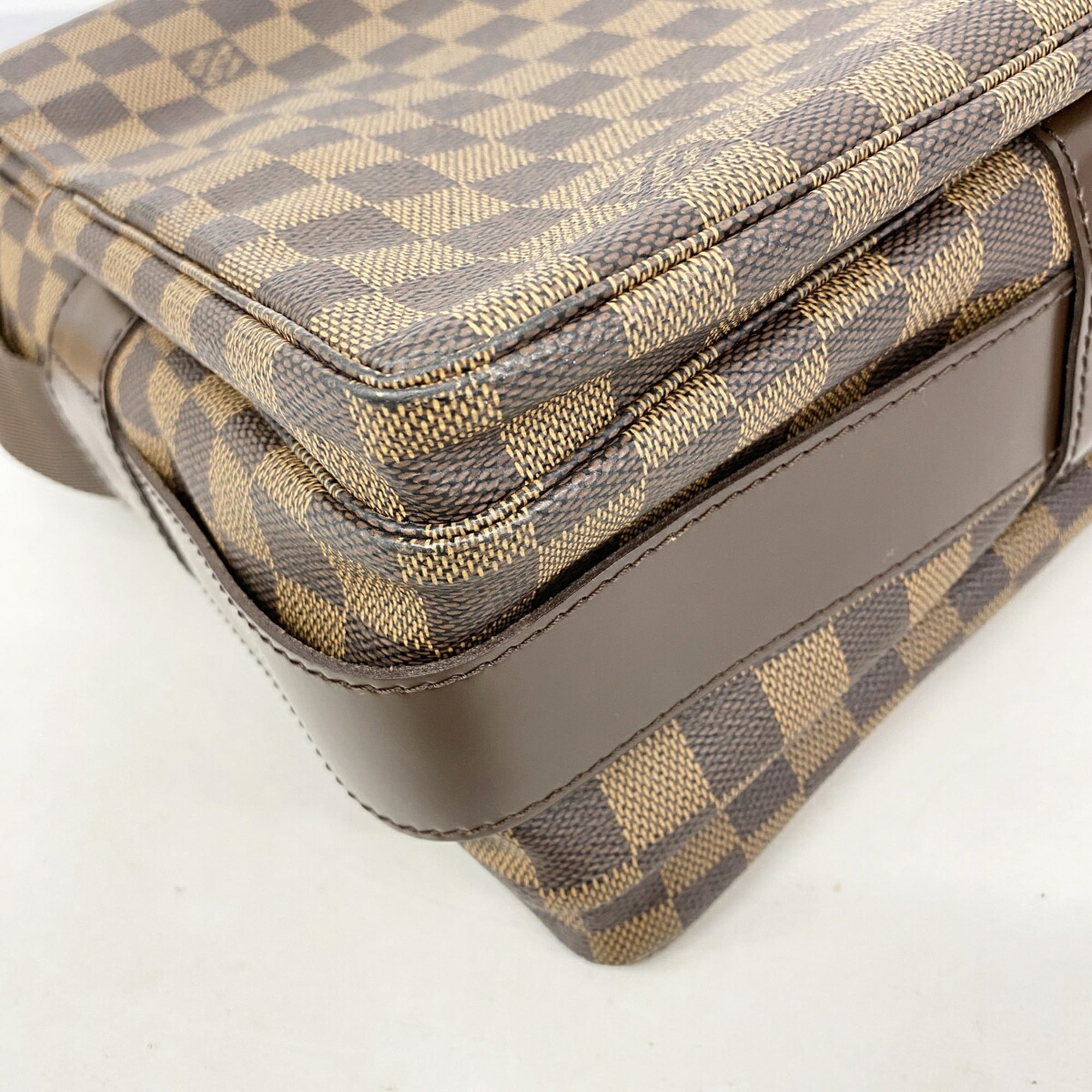 Louis Vuitton Ebene Shoulder Bag (Pre-Owned)