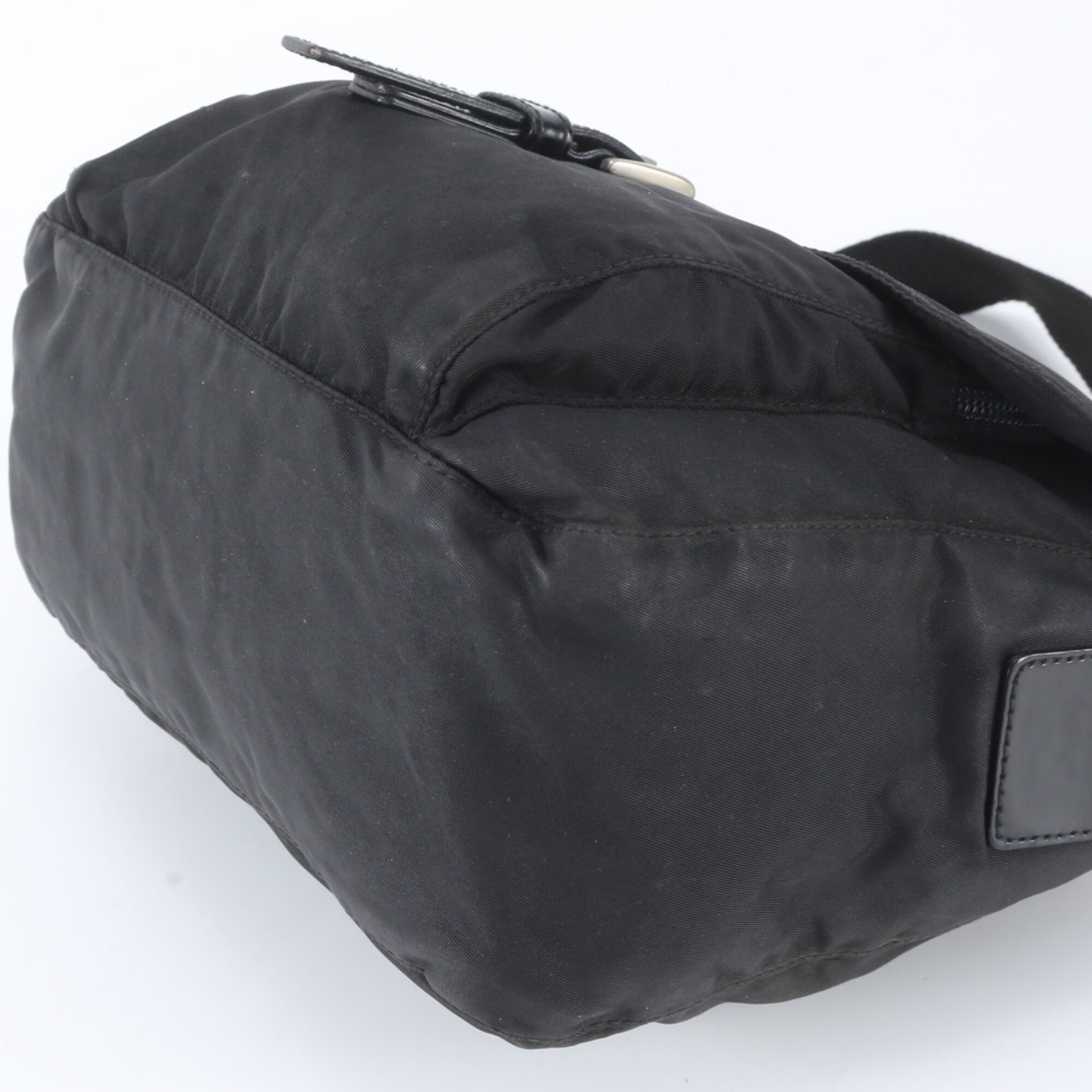 Prada Black Nylon Leather Messenger Bag Shoulder Bag (Pre-Owned)