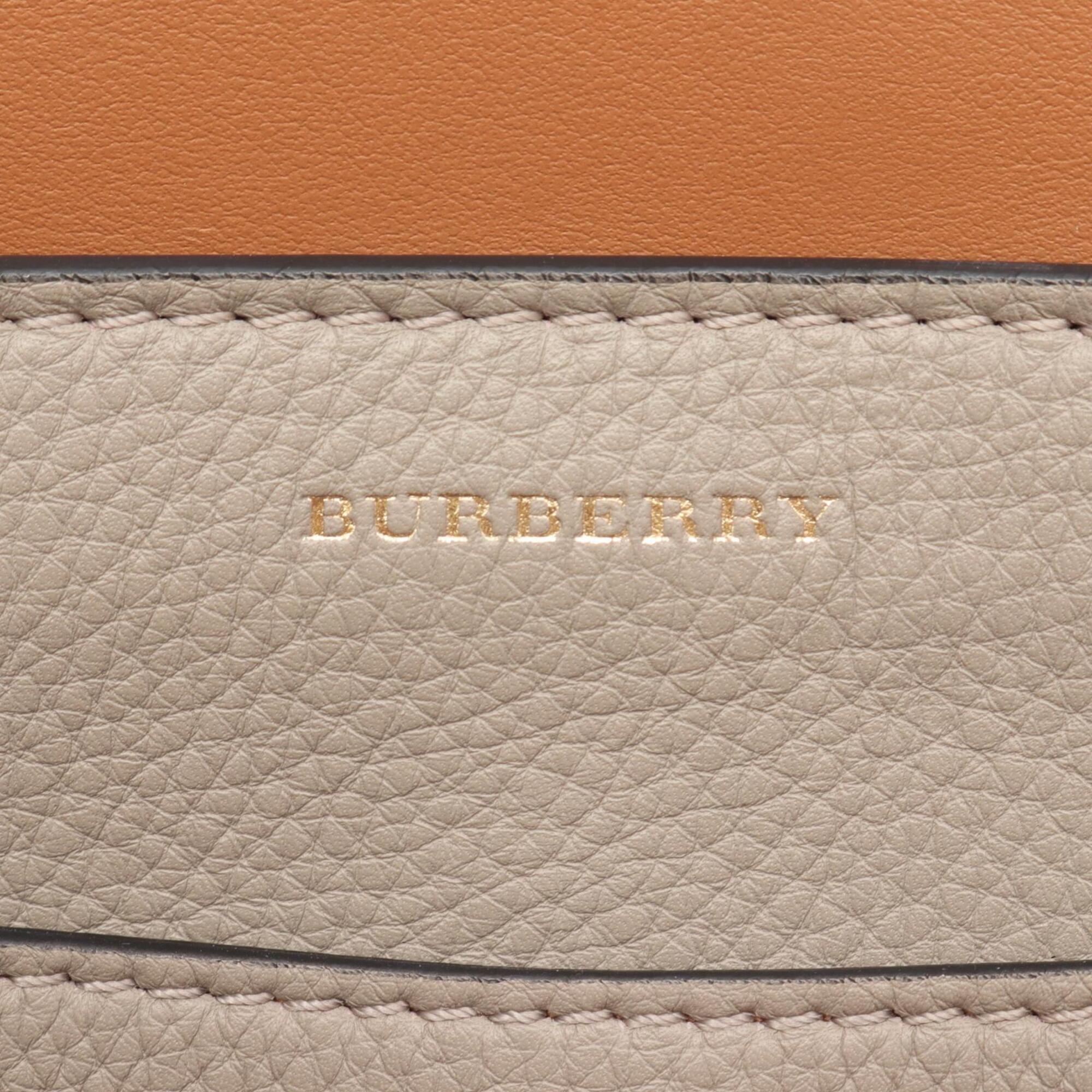 Burberry Beige White Leather Handbag (Pre-Owned)