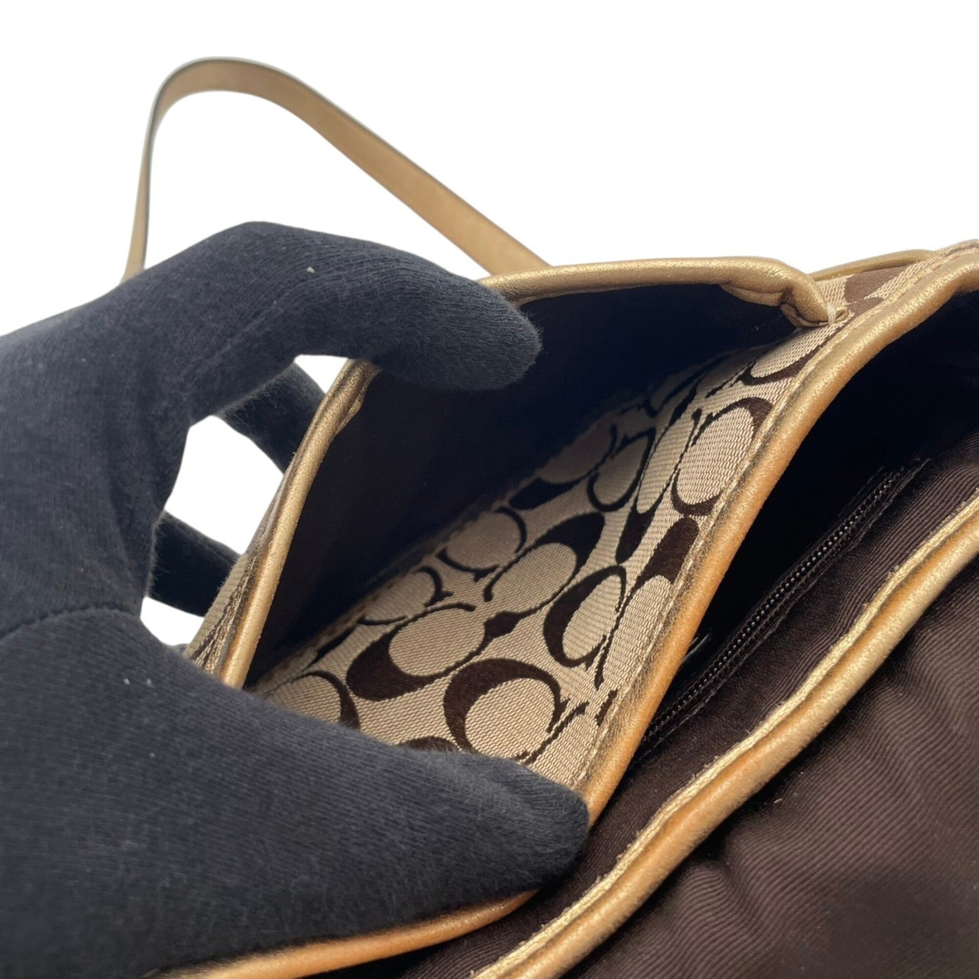 Coach Beige Gold Canvas Leather Pochette Shoulder Bag (Pre-Owned)