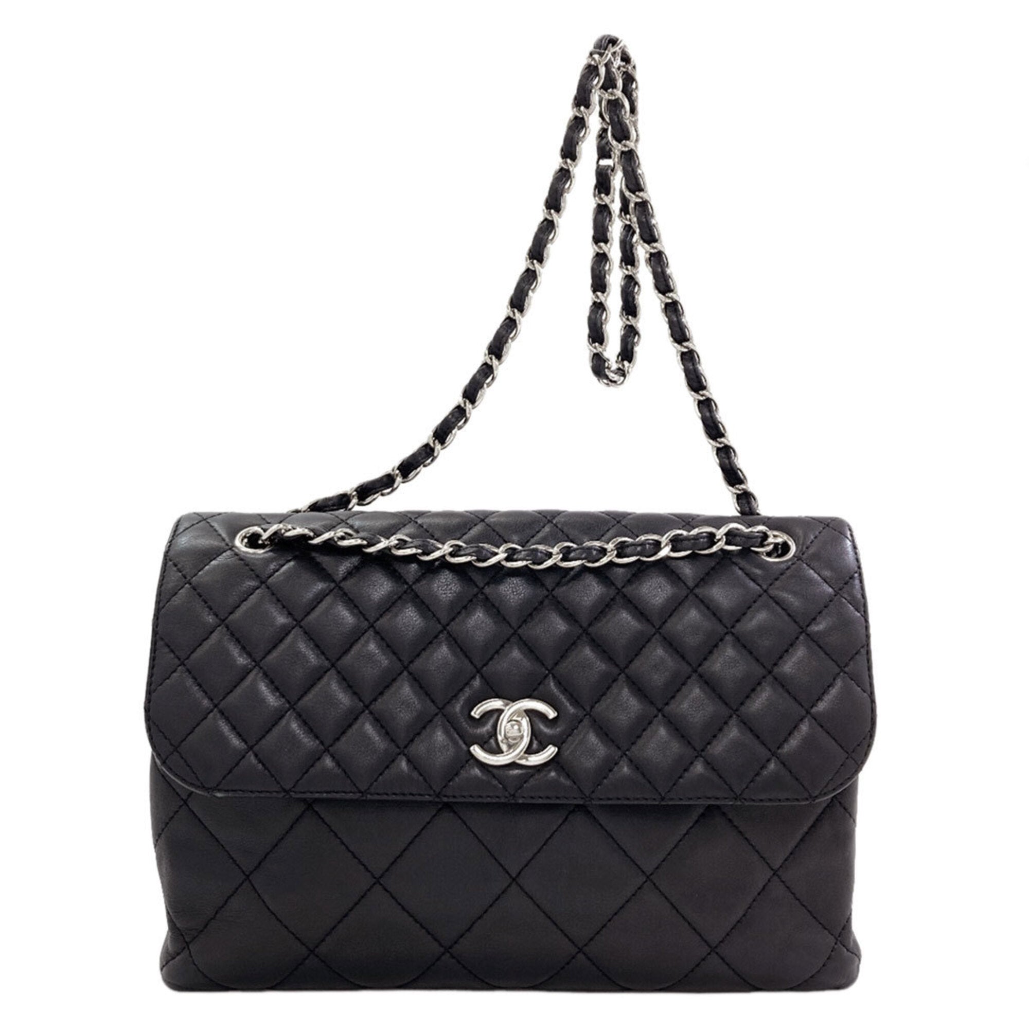 Chanel Black Leather Shoulder Bag (Pre-Owned)