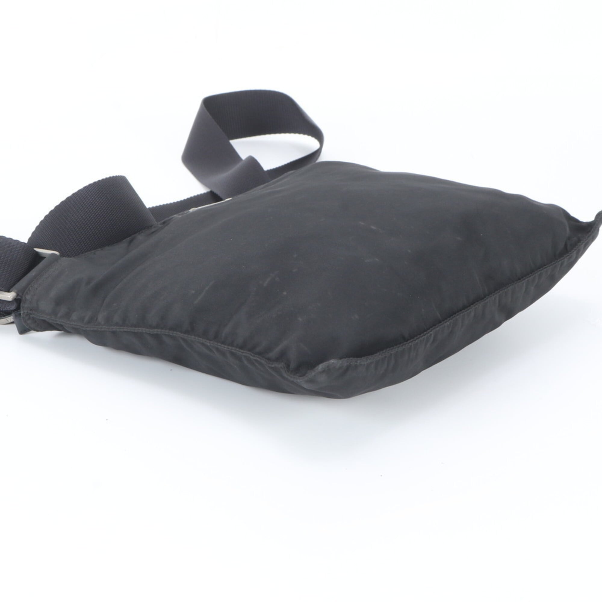 Prada Black Nylon Leather Messenger Bag Shoulder Bag (Pre-Owned)