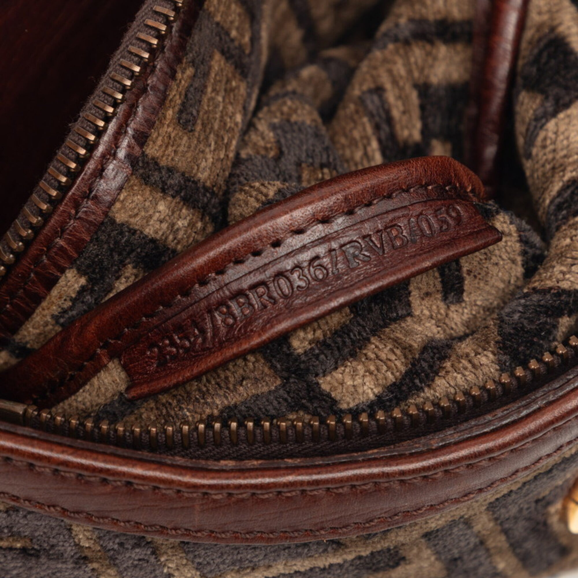 Fendi Brown Leather Shoulder Bag (Pre-Owned)
