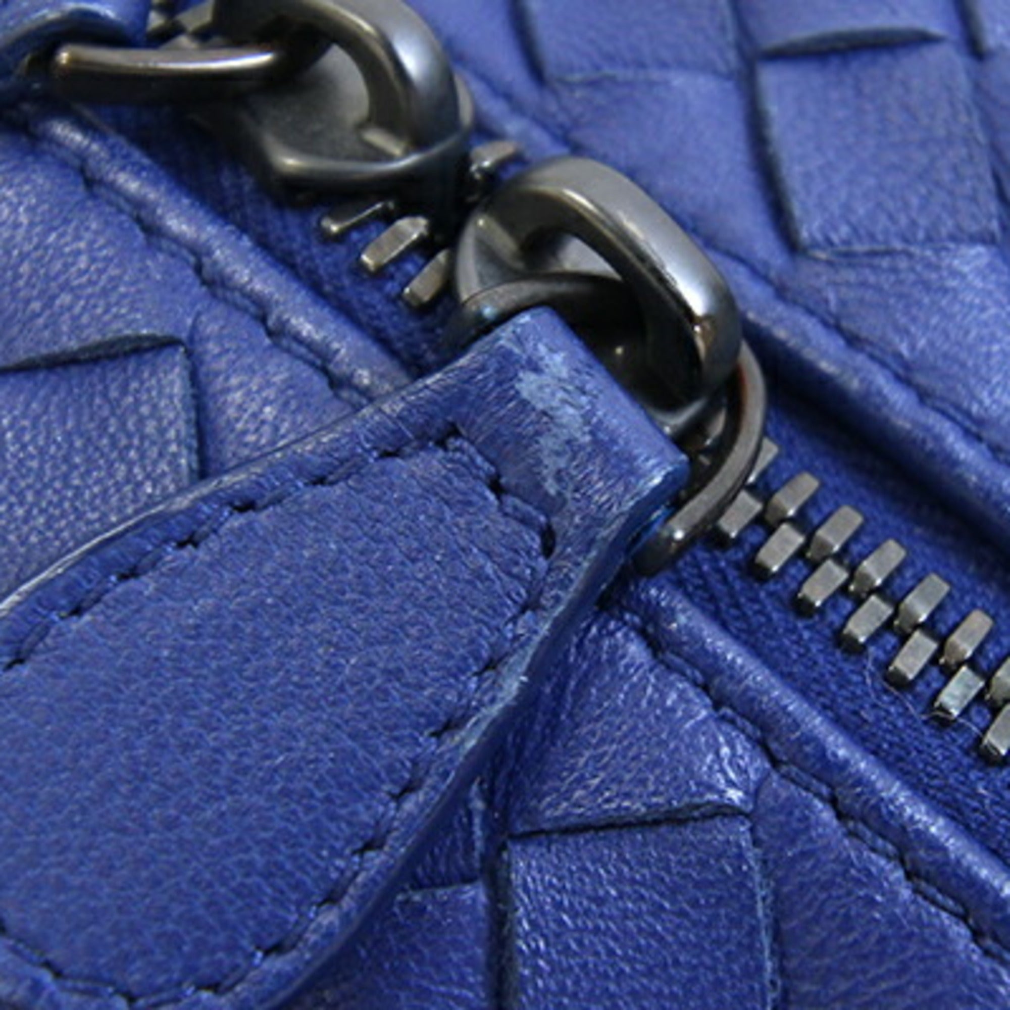 Bottega Veneta Blue Leather Handbag (Pre-Owned)