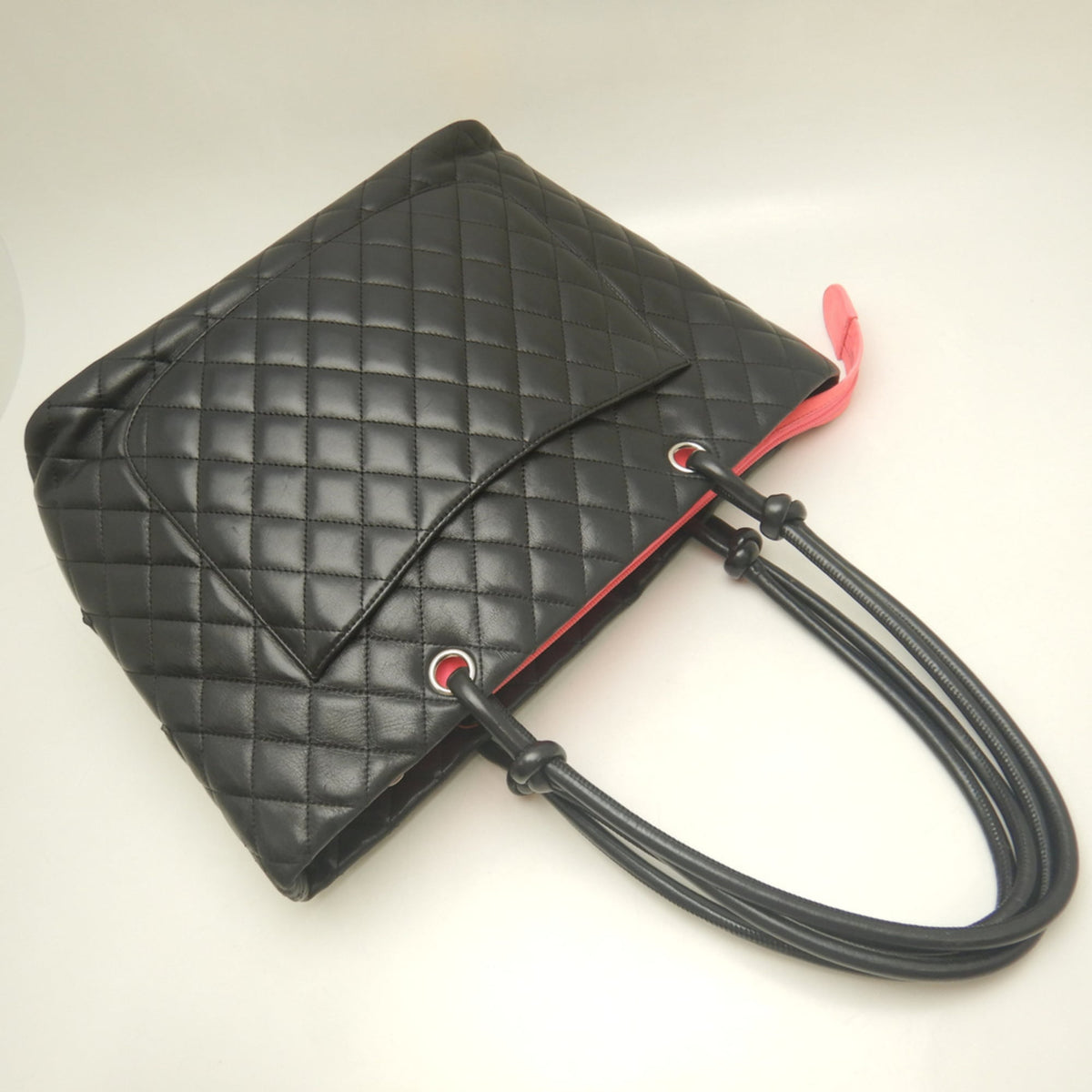 Chanel Black Leather Tote Bag (Pre-Owned)