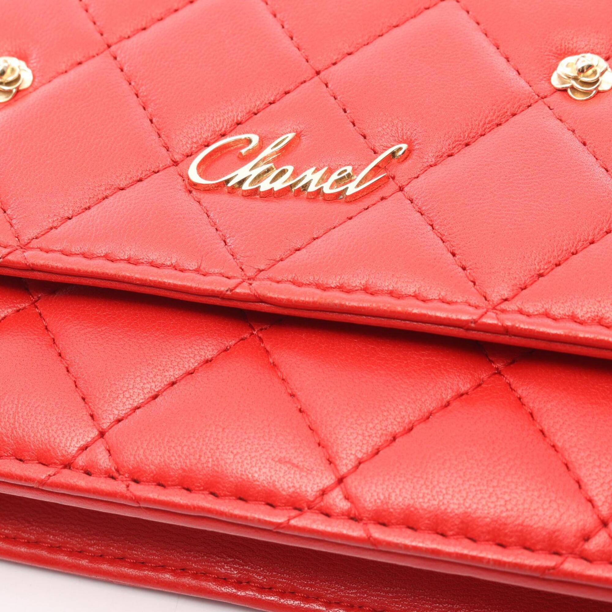 Chanel Red Color Leather Handbag Shoulder Bag (Pre-Owned)