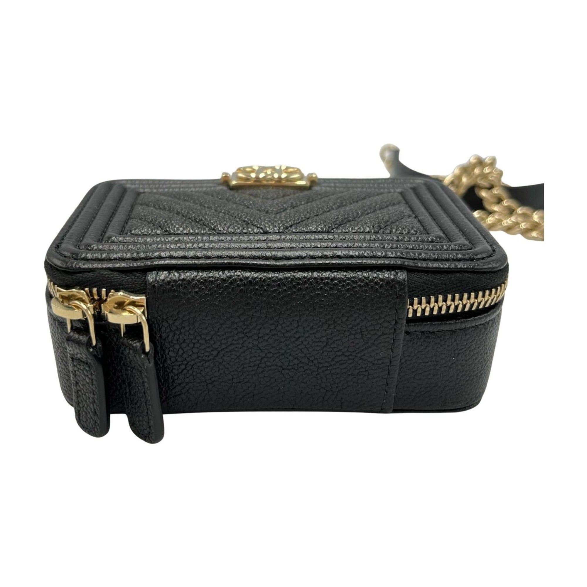 Chanel Boy Chanel Black Grained Calfskin Shoulder Bag (Pre-Owned)