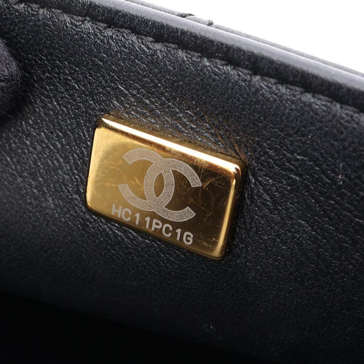 Chanel Black Leather Handbag Shoulder Bag (Pre-Owned)