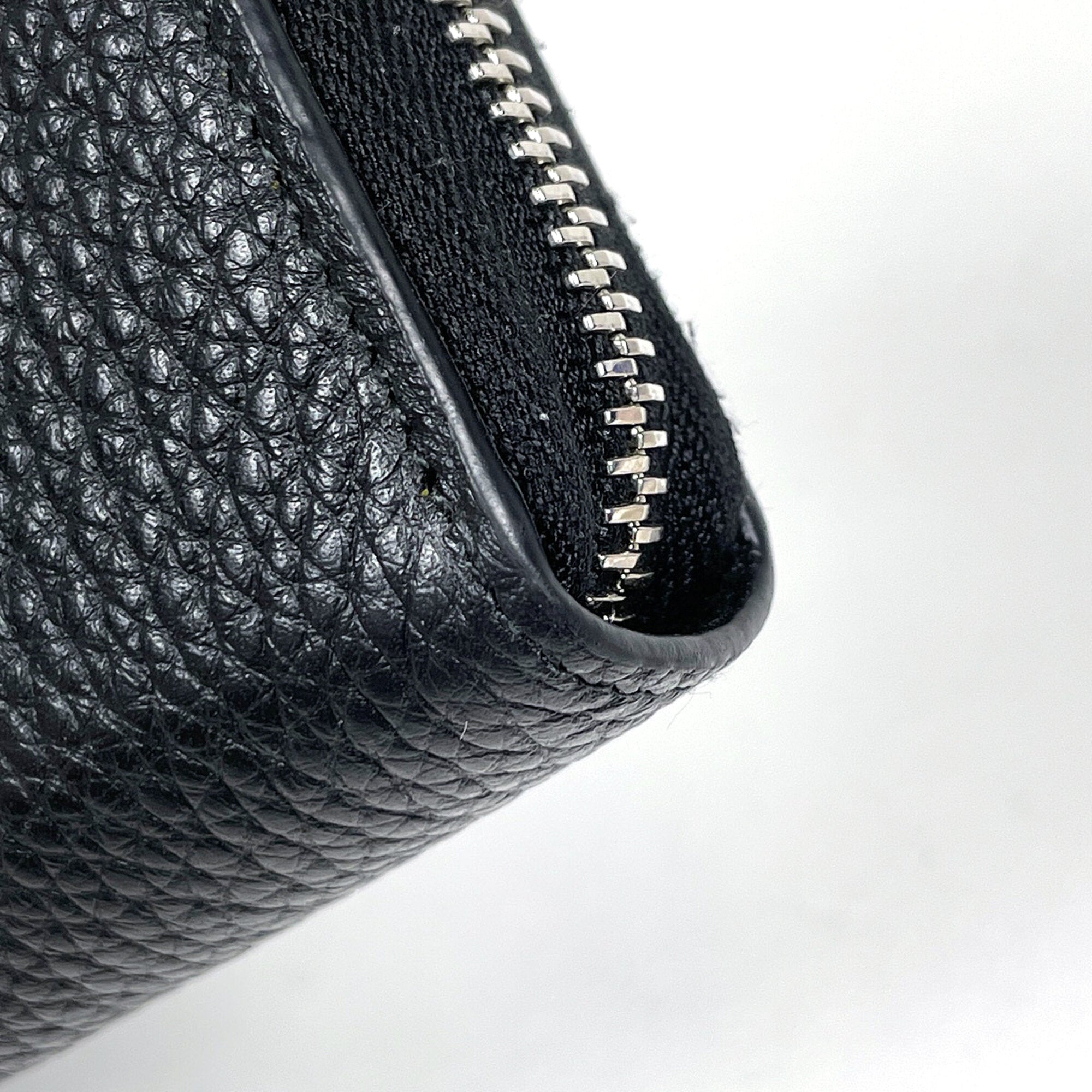 Prada Black Leather Long Wallet (Bi-Fold) (Pre-Owned)