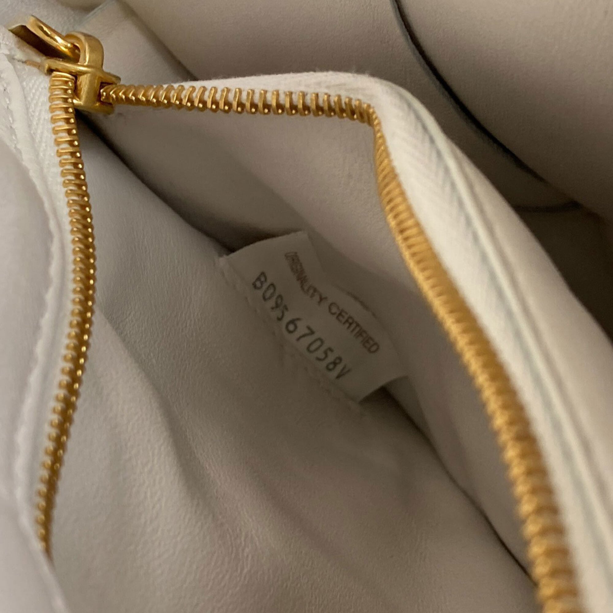 Bottega Veneta White Leather Handbag (Pre-Owned)