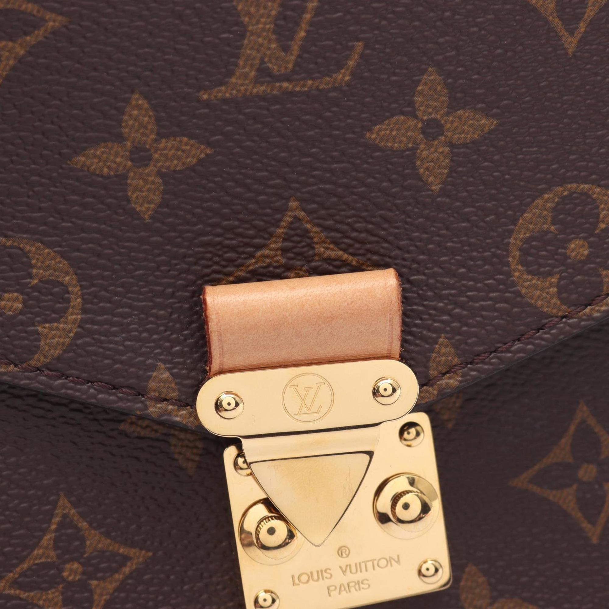 Louis Vuitton Brown Coated Canvas Leather Handbag Pochette (Pre-Owned)