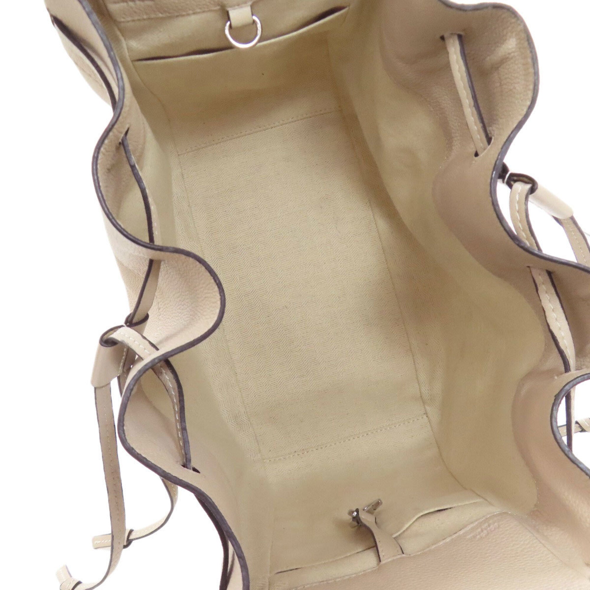 Loewe Beige Leather Handbag (Pre-Owned)