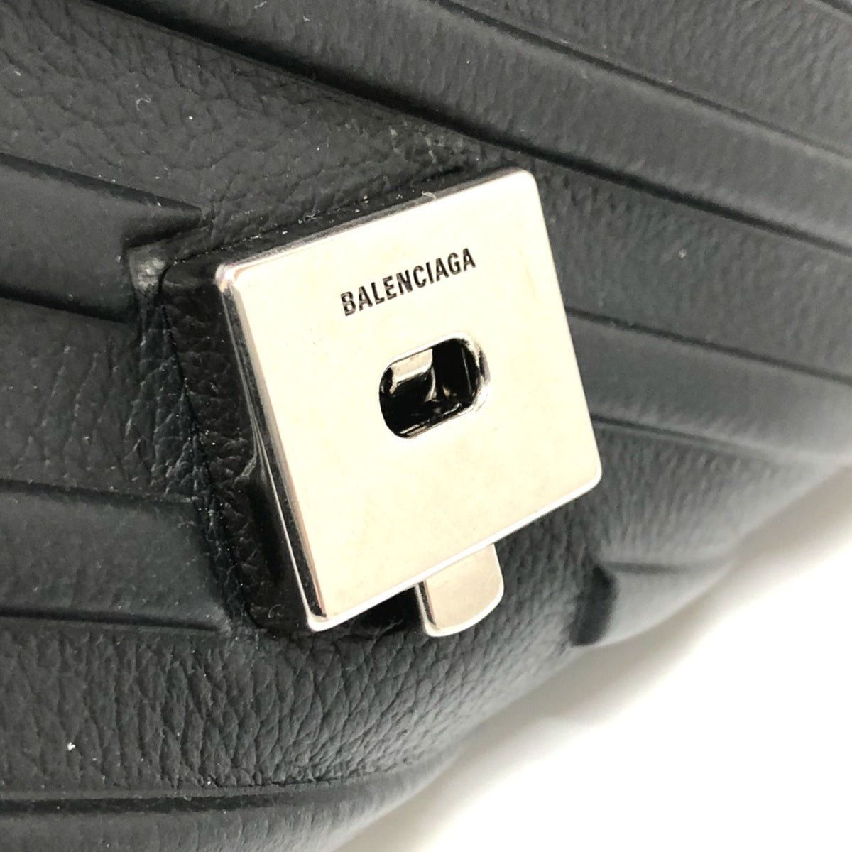 Balenciaga Black Leather Shoulder Bag (Pre-Owned)
