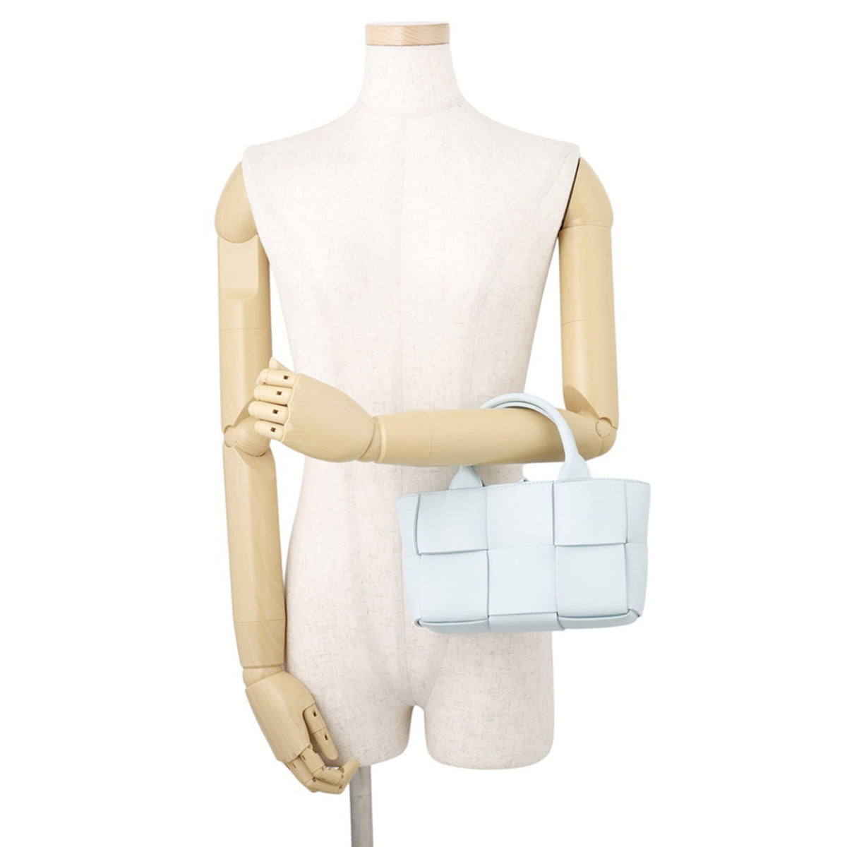 Bottega Veneta Light Blue Leather Handbag (Pre-Owned)