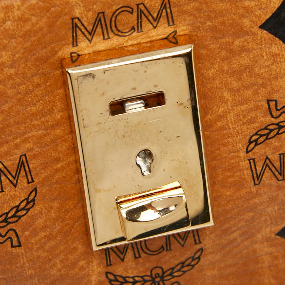Mcm Brown Pvc Leather Clutch Bag (Pre-Owned)