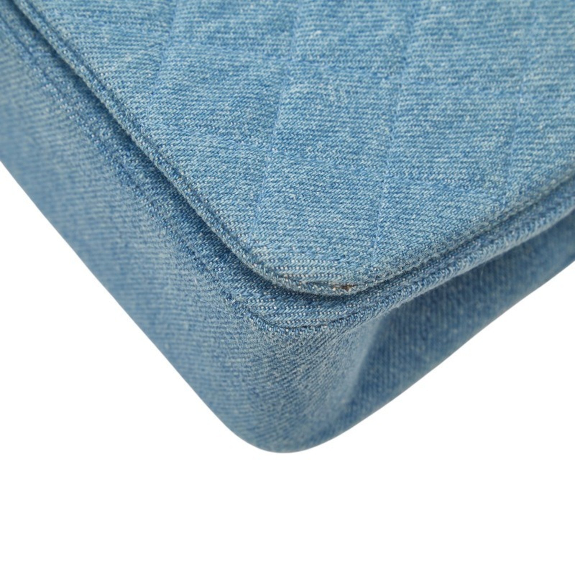 Chanel Blue Denim Shoulder Bag (Pre-Owned)