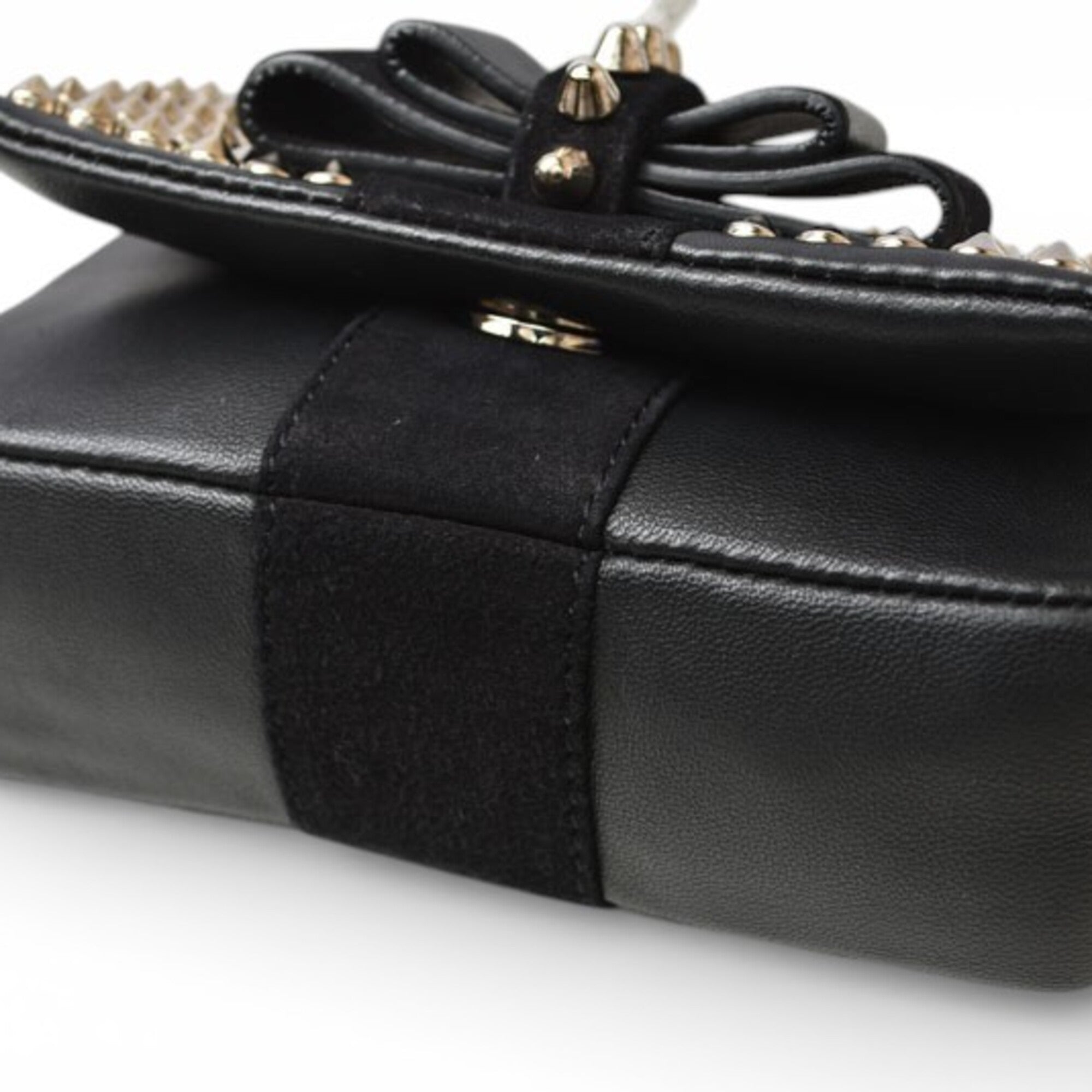 Christian Louboutin Black Leather Shoulder Bag (Pre-Owned)