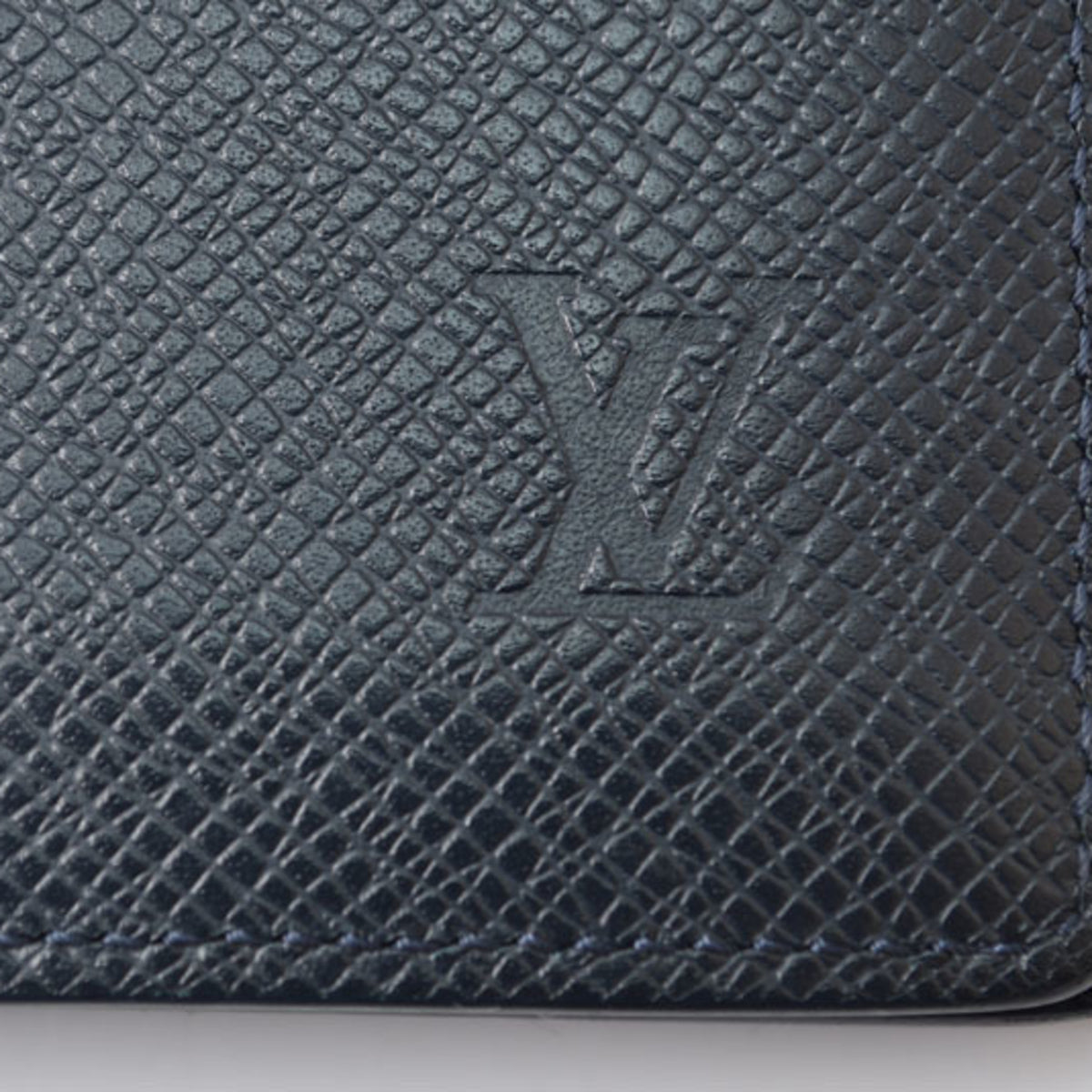 Louis Vuitton Blue Ocean Taiga Leather (Pre-Owned)