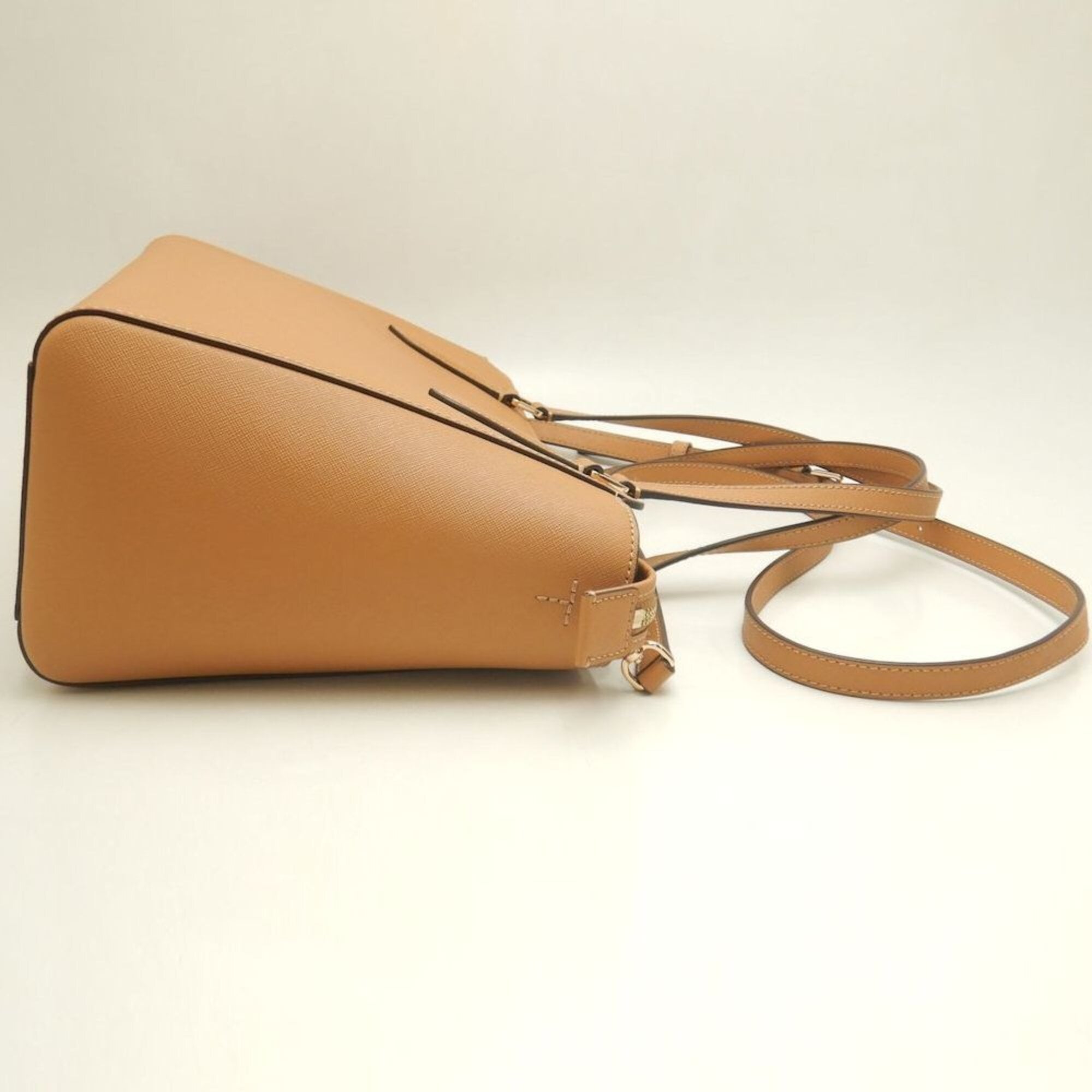 Tory Burch Camel Leather Tote Bag (Pre-Owned)