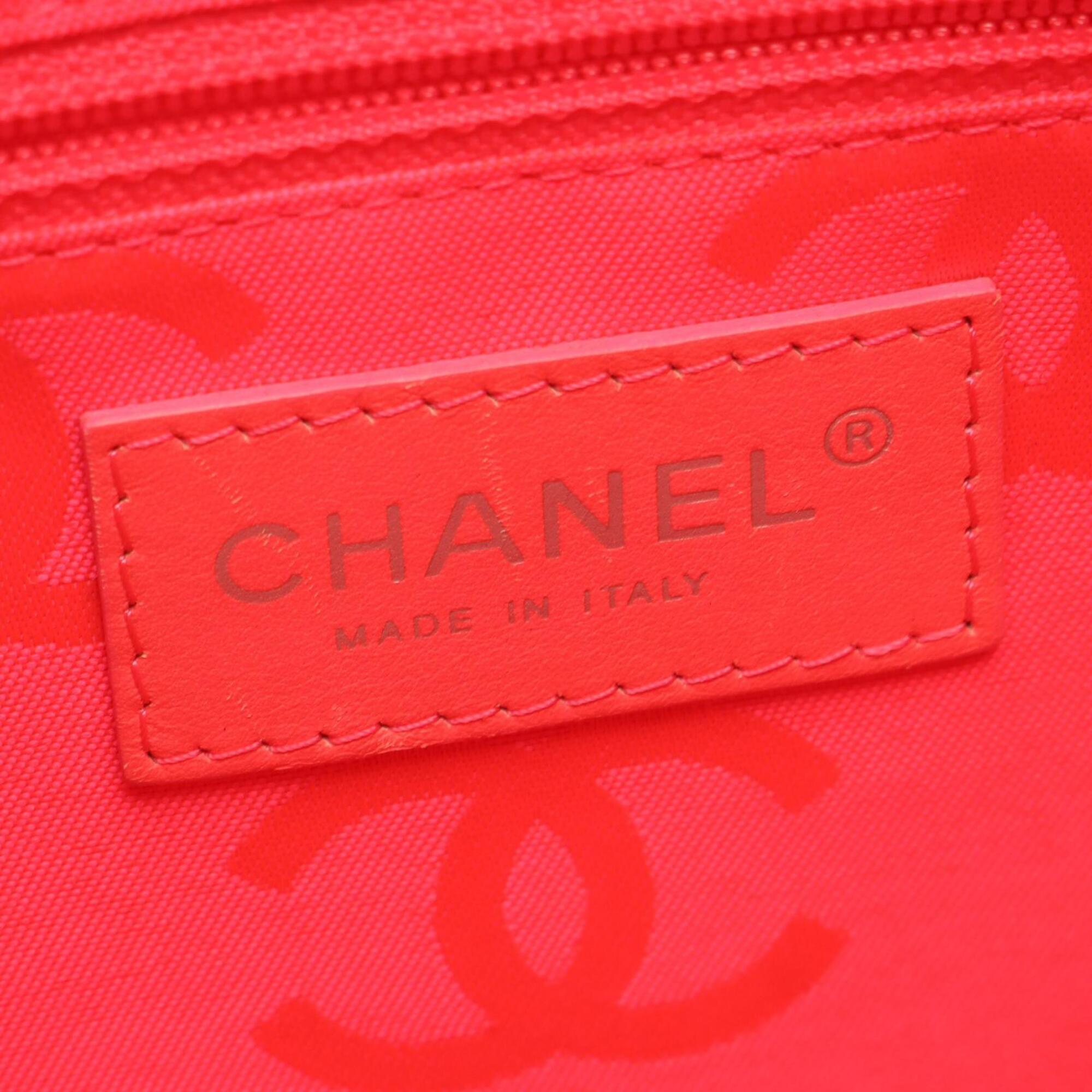 Chanel Black Patent Leather Leather Handbag Tote Bag (Pre-Owned)