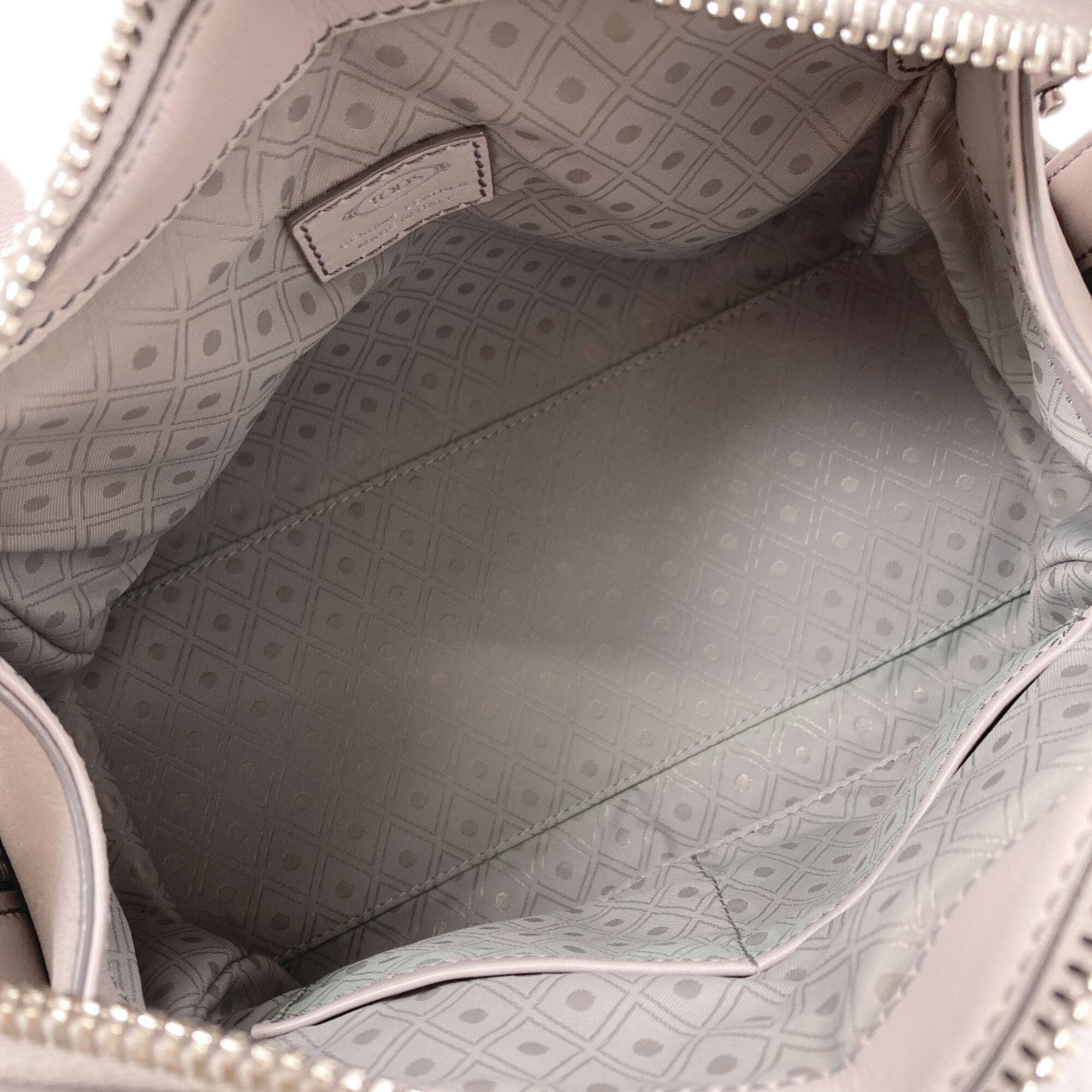 Tod's Gray Leather Handbag (Pre-Owned)