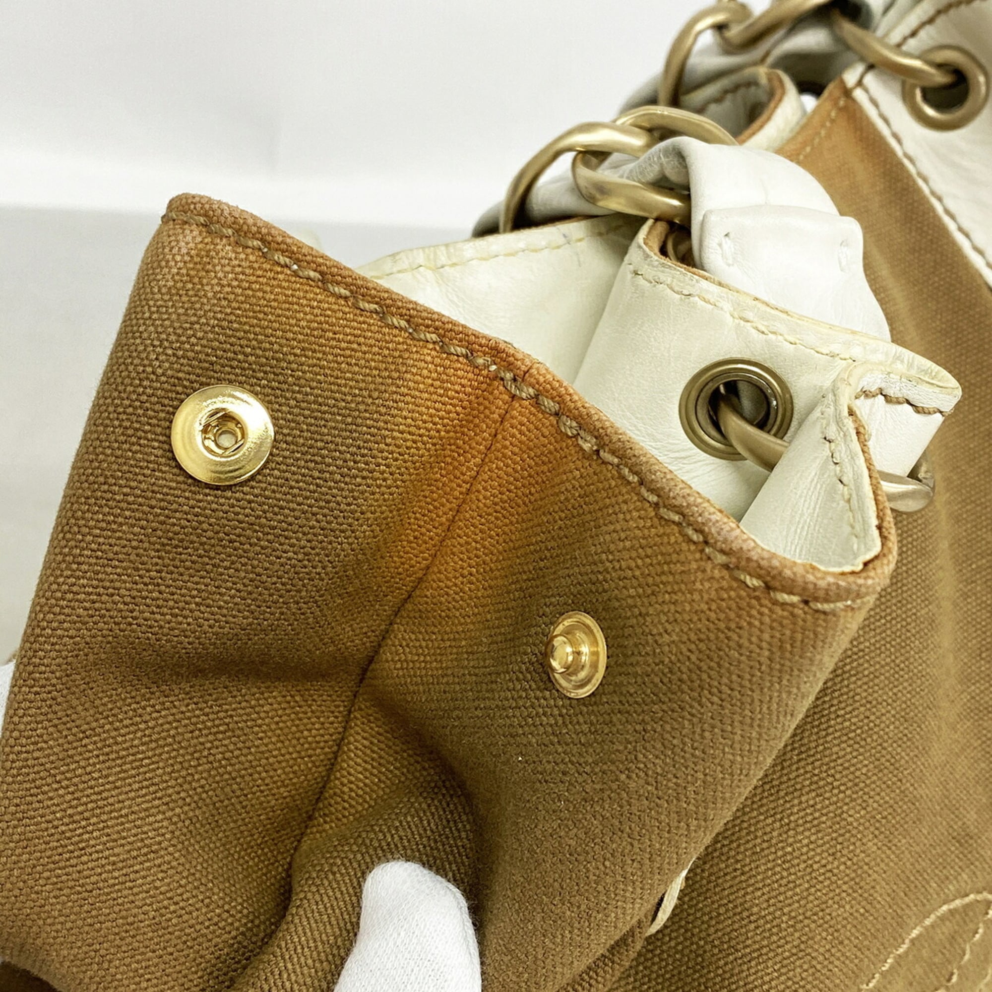 Chanel Beige White Canvas Tote Bag (Pre-Owned)