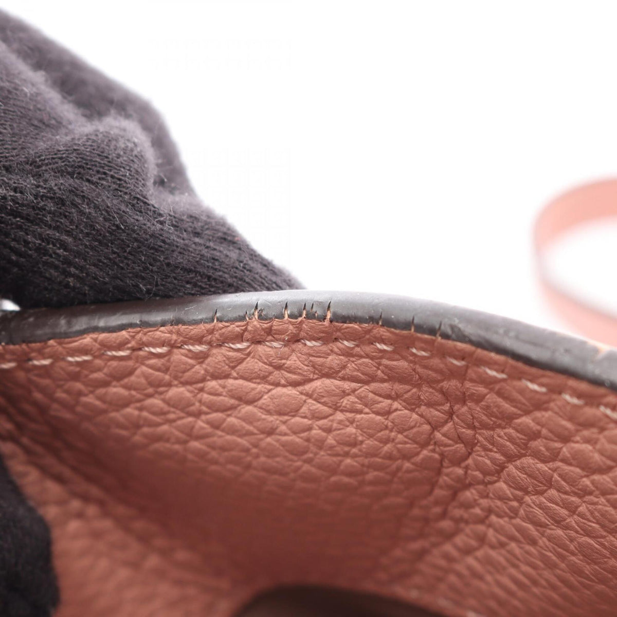 Louis Vuitton Magnolia Pink Leather Handbag (Pre-Owned)