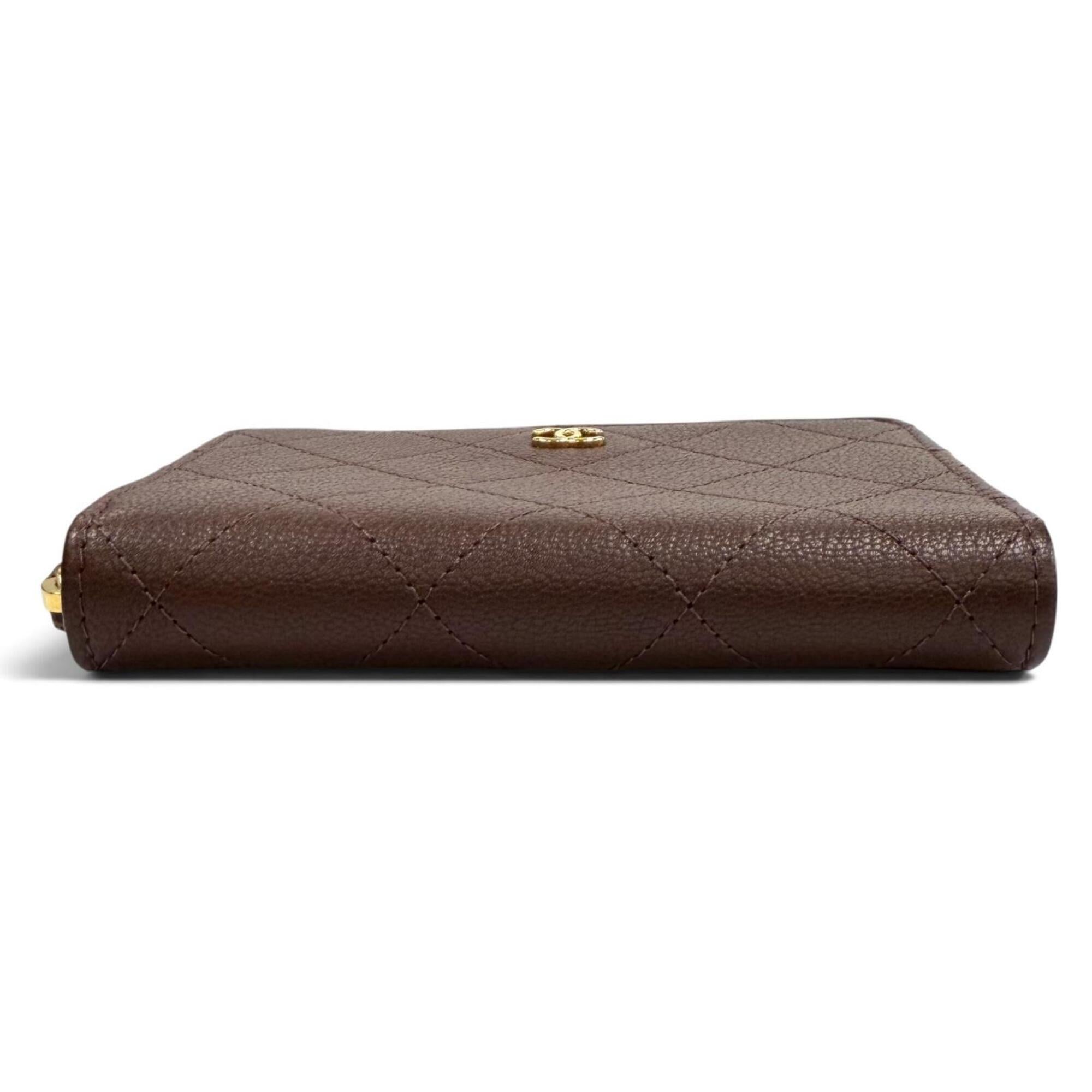 Chanel Brown Leather Wallet (Bi-Fold) (Pre-Owned)