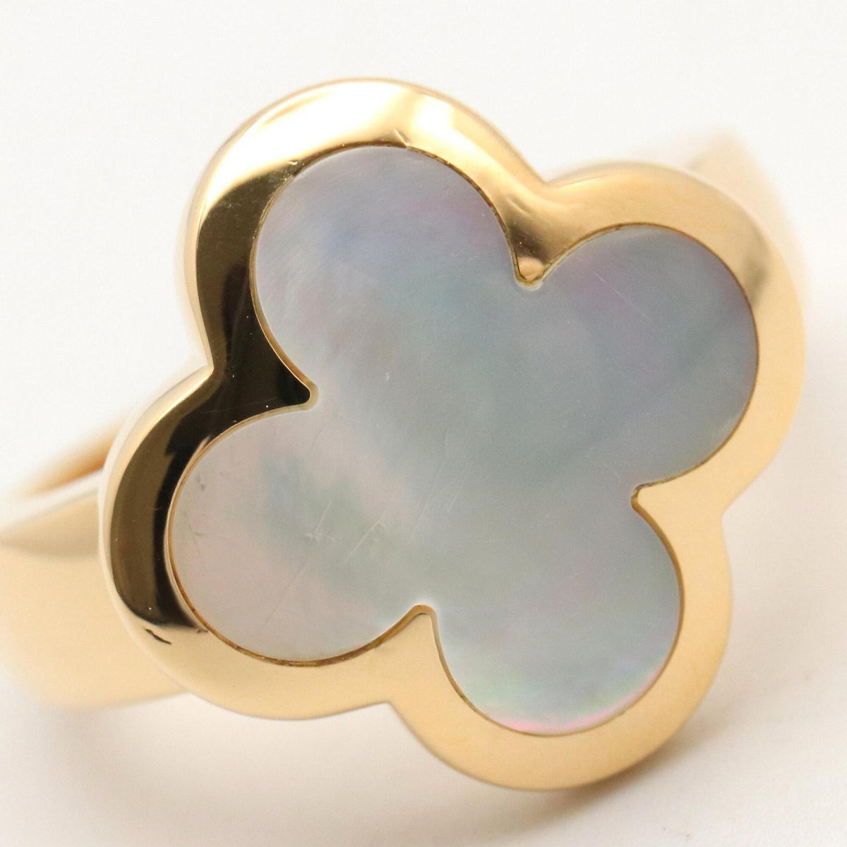 Van Cleef & Arpels Gold Blue Yellow Gold (18K) Mother Of Pearl Band Ring (Pre-Owned)