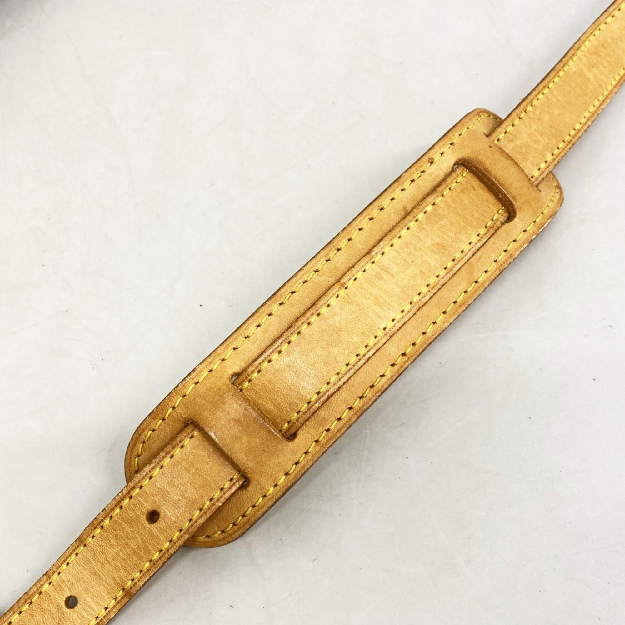 Louis Vuitton Brown Shoulder Bag (Pre-Owned)