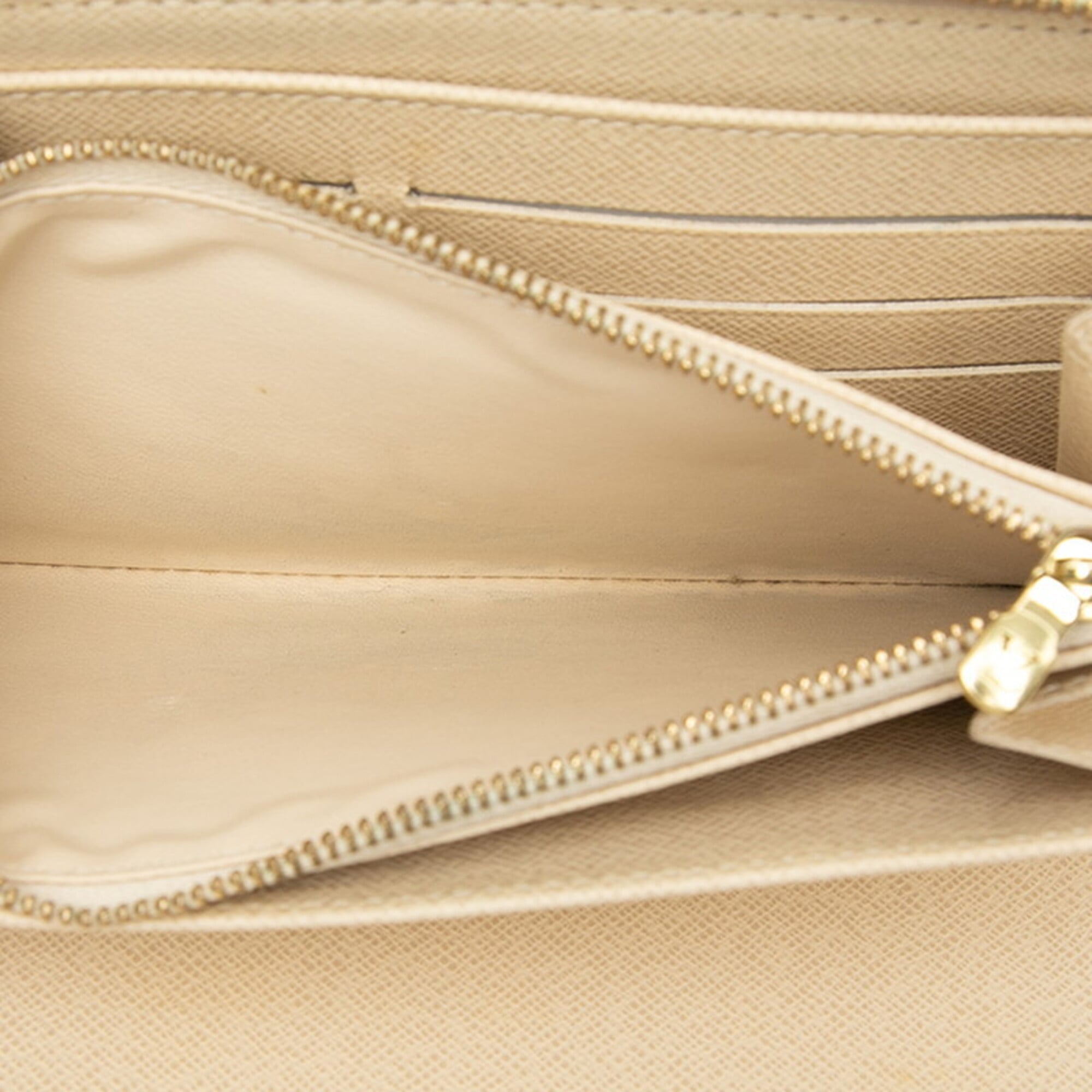 Louis Vuitton White Pvc Leather Long Wallet (Bi-Fold) (Pre-Owned)