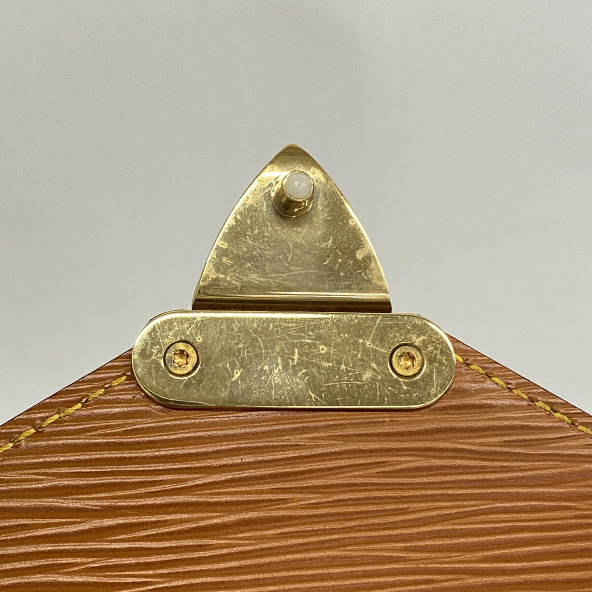 Louis Vuitton Gold Cipango Clutch Bag (Pre-Owned)